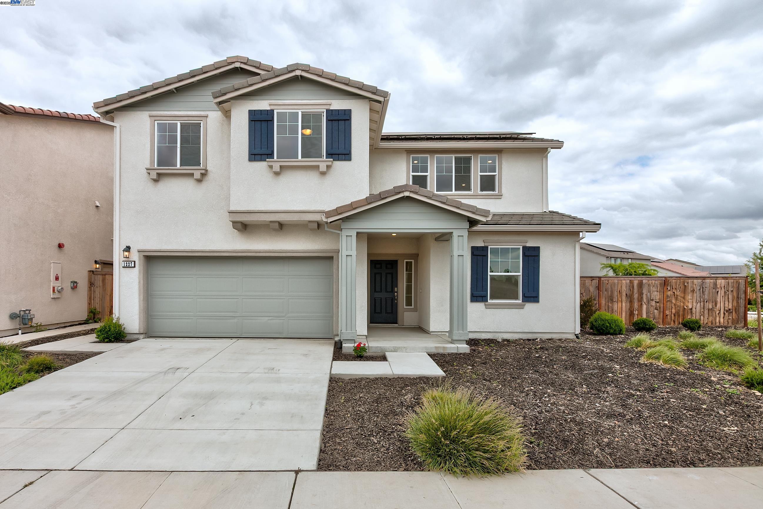 Detail Gallery Image 1 of 1 For 1227 Richardson Rd, Lathrop,  CA 95330 - 5 Beds | 3 Baths