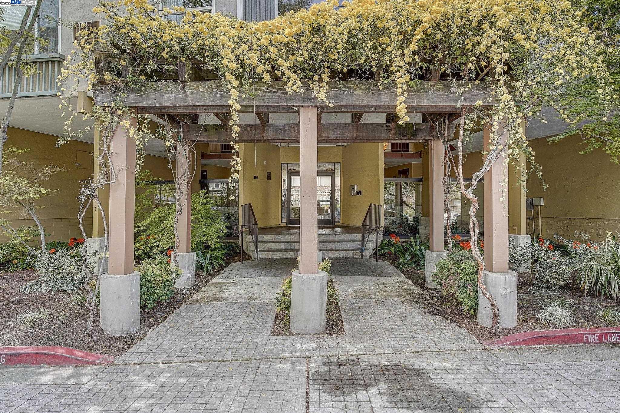 Photo #16: 41101601 Listing: Photo #16