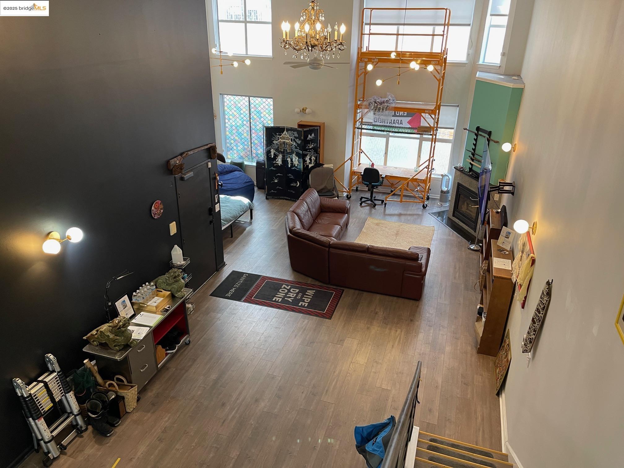 Detail Gallery Image 5 of 19 For 49 Norfolk St, San Francisco,  CA 94103 - 1 Beds | 2 Baths