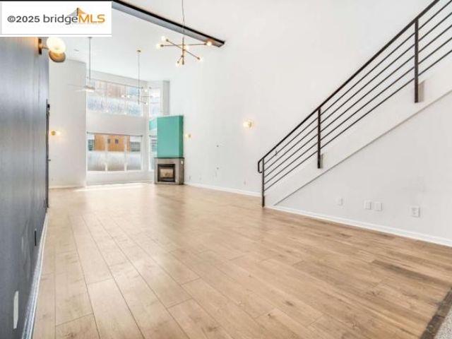 Detail Gallery Image 6 of 19 For 49 Norfolk St, San Francisco,  CA 94103 - 1 Beds | 2 Baths