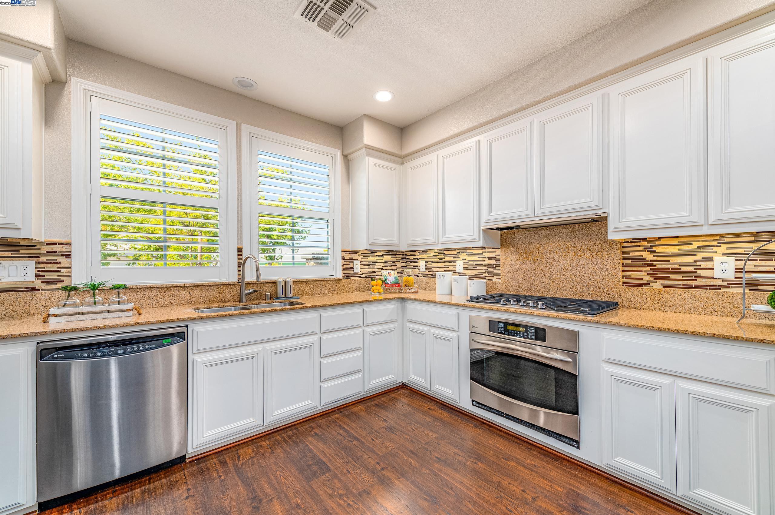 Photo #10: 41101604 Listing: Photo #10
