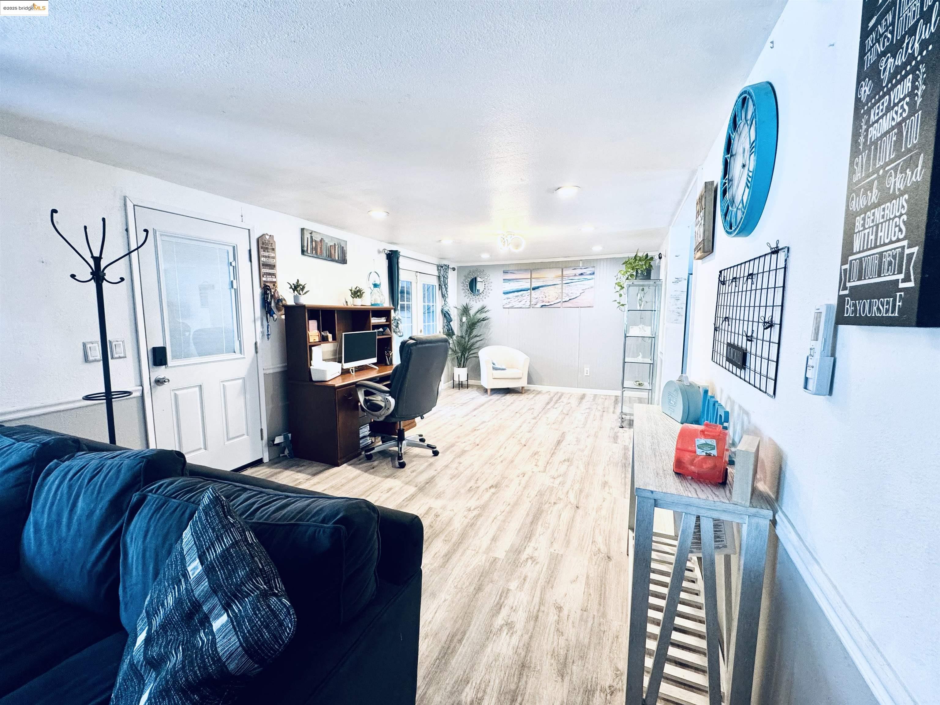 Detail Gallery Image 3 of 27 For 812 W Clover Road #89,  Tracy,  CA 95376 - 3 Beds | 2 Baths