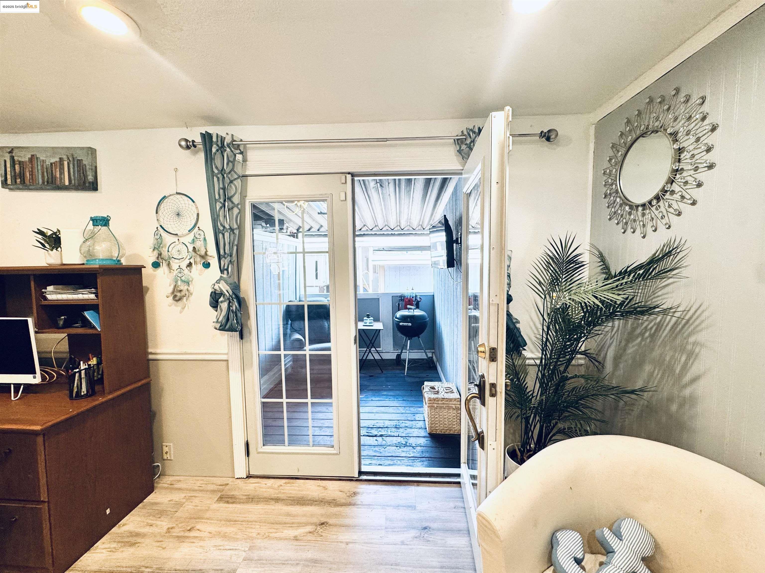 Detail Gallery Image 6 of 27 For 812 W Clover Road #89,  Tracy,  CA 95376 - 3 Beds | 2 Baths
