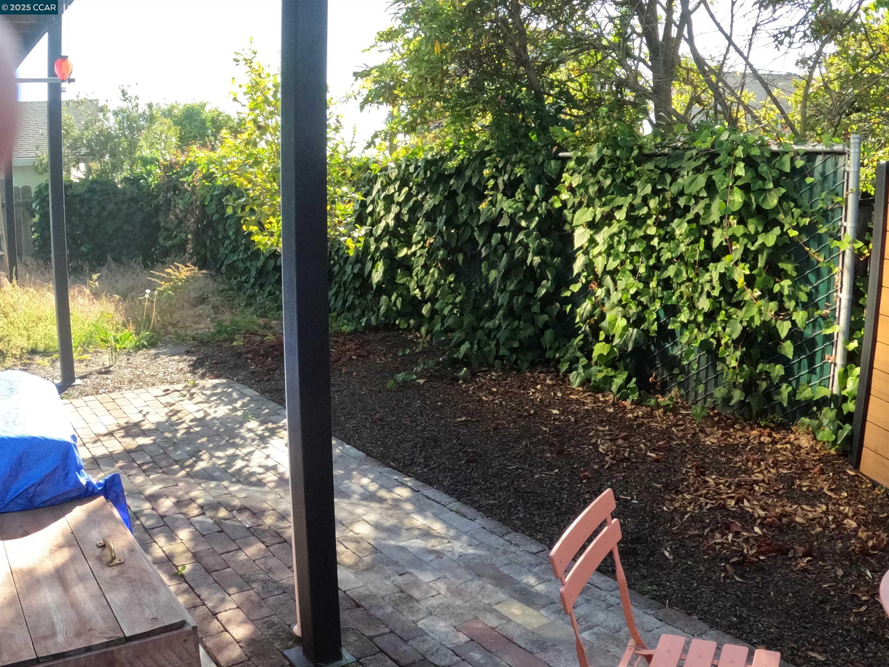 1329 Hopkins St # D, Berkeley, California 94702, 2 Bedrooms Bedrooms, ,1 BathroomBathrooms,Residential Lease,For Rent,1329 Hopkins St # D,41101611