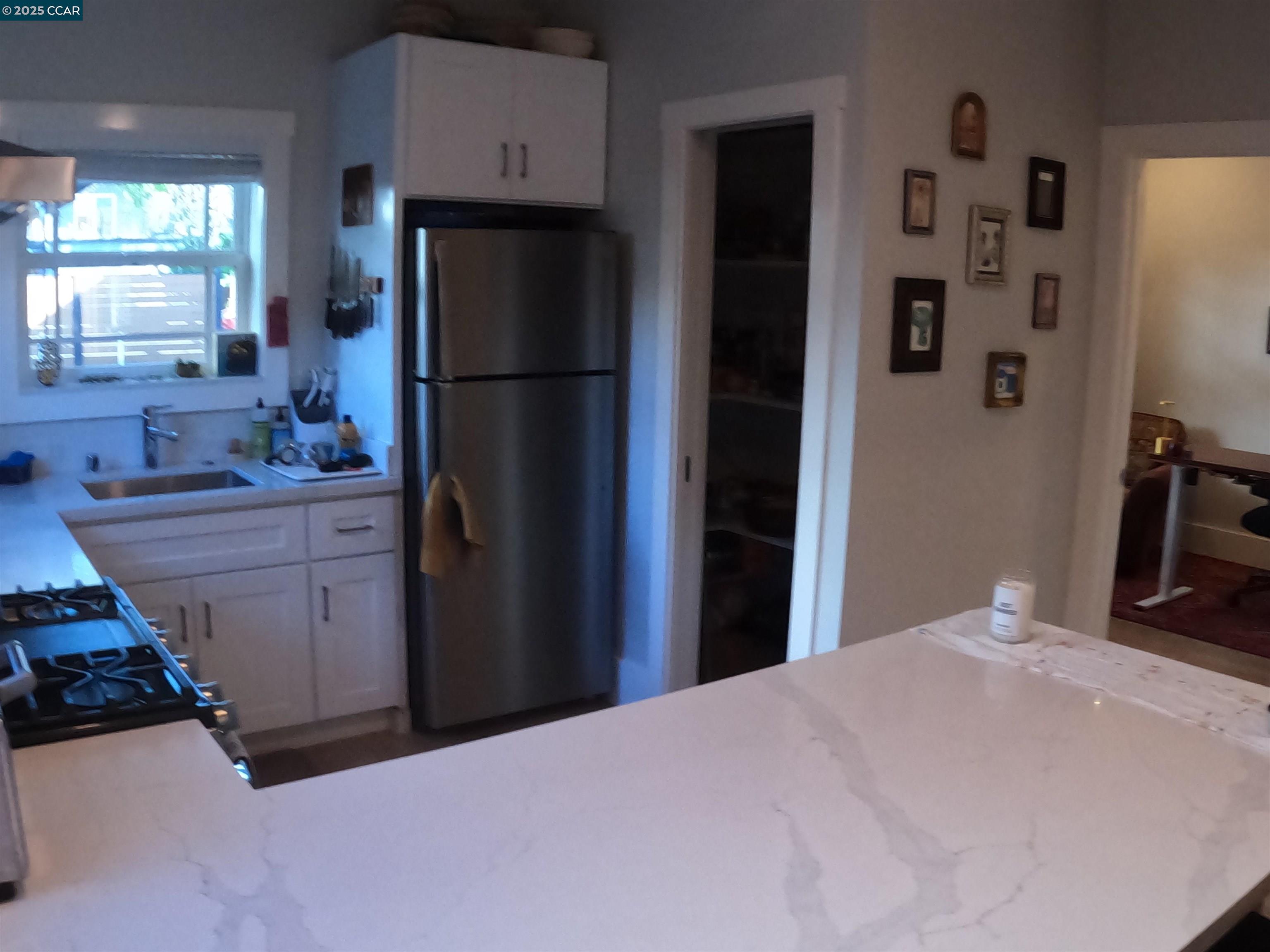 1329 Hopkins St # D, Berkeley, California 94702, 2 Bedrooms Bedrooms, ,1 BathroomBathrooms,Residential Lease,For Rent,1329 Hopkins St # D,41101611