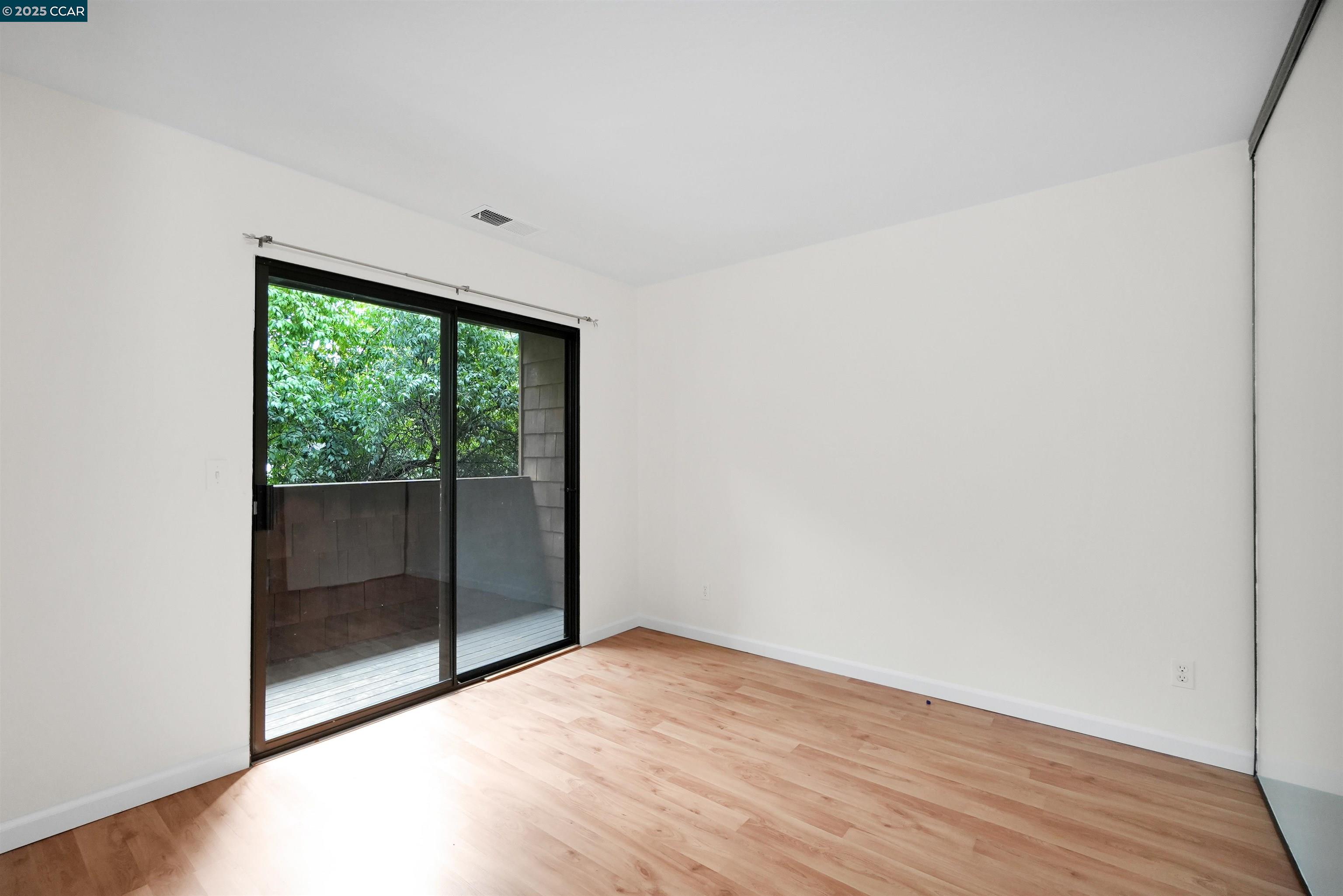 Photo #25: 41101612 Listing: Photo #25