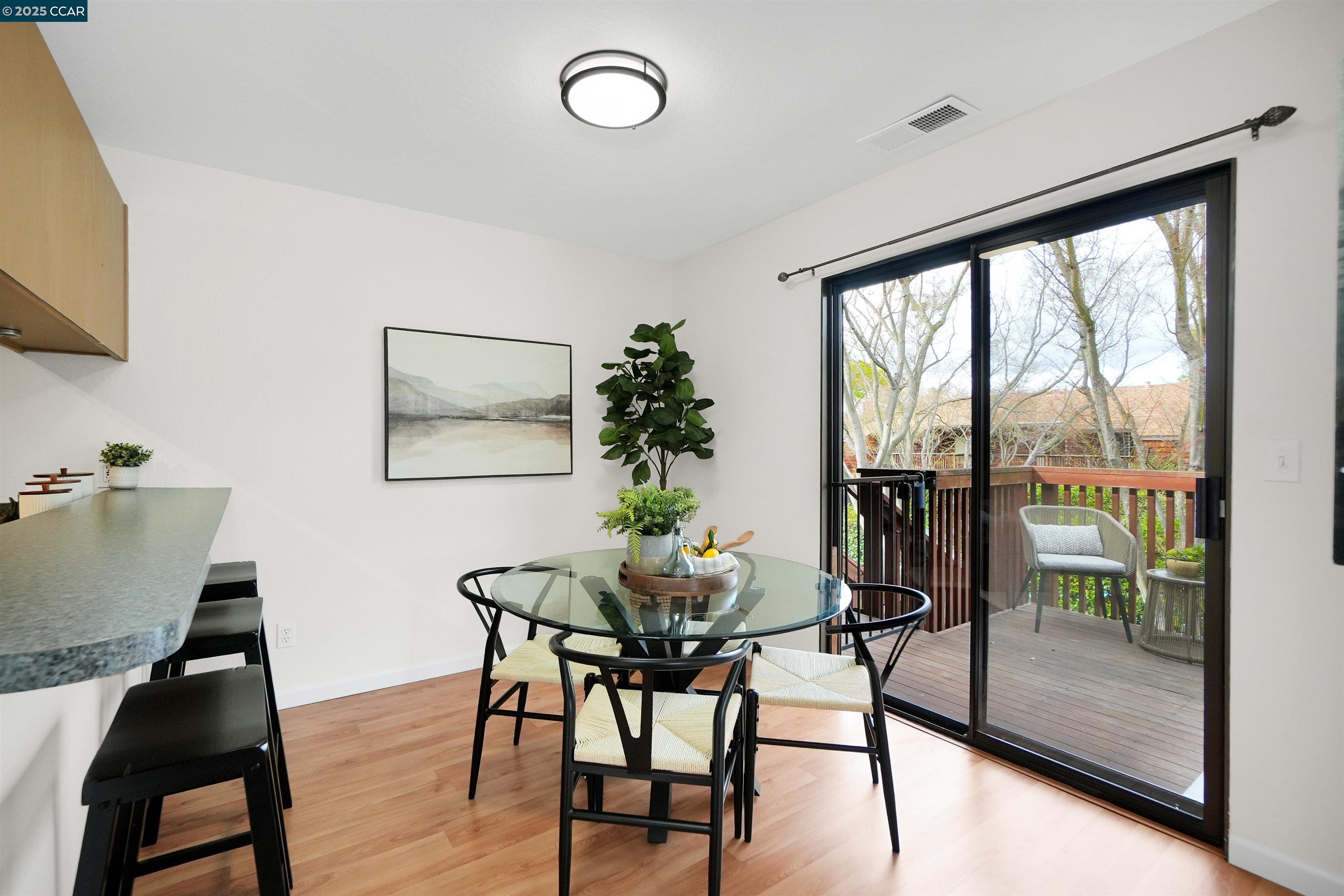 Photo #9: 41101612 Listing: Photo #9