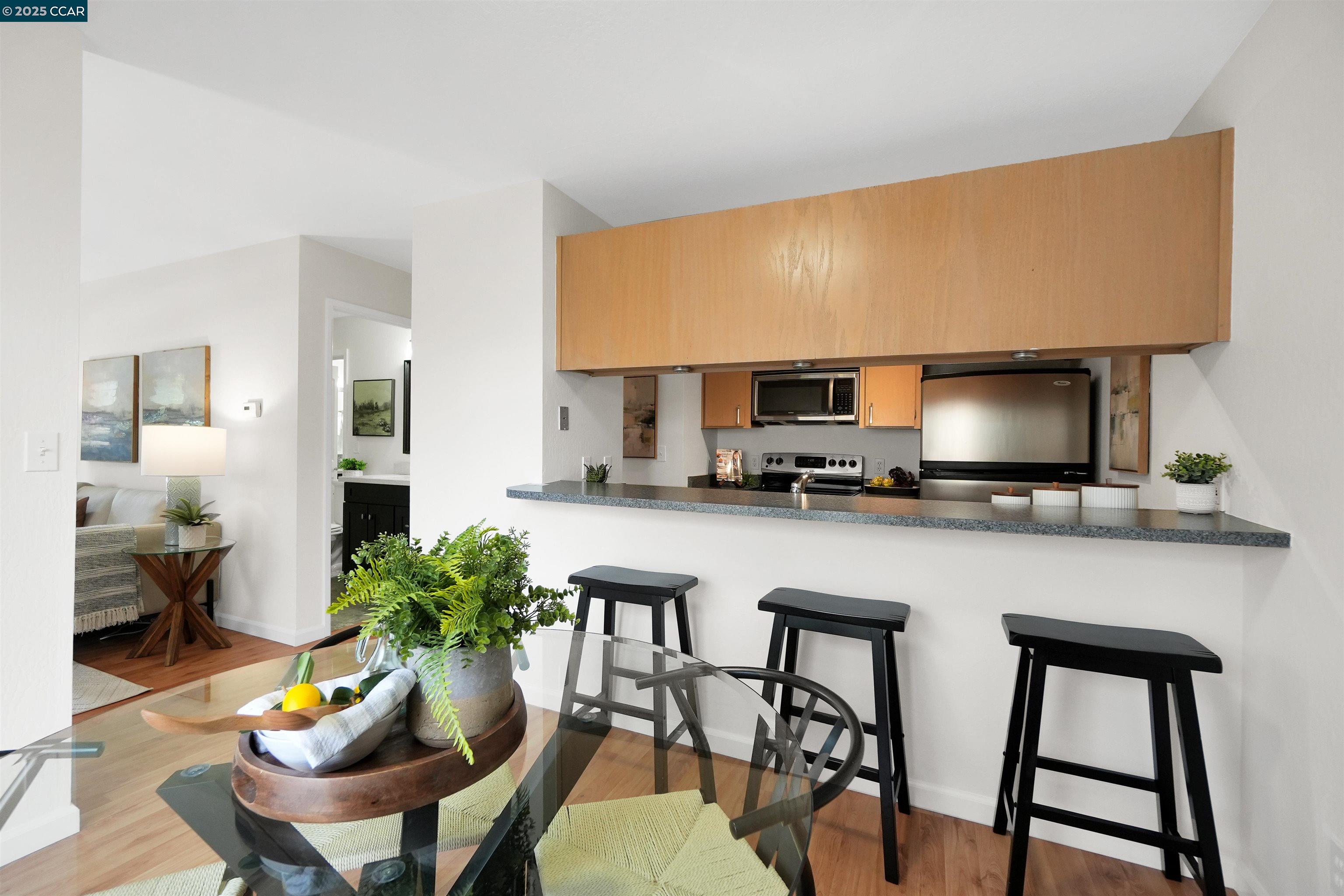 Photo #10: 41101612 Listing: Photo #10