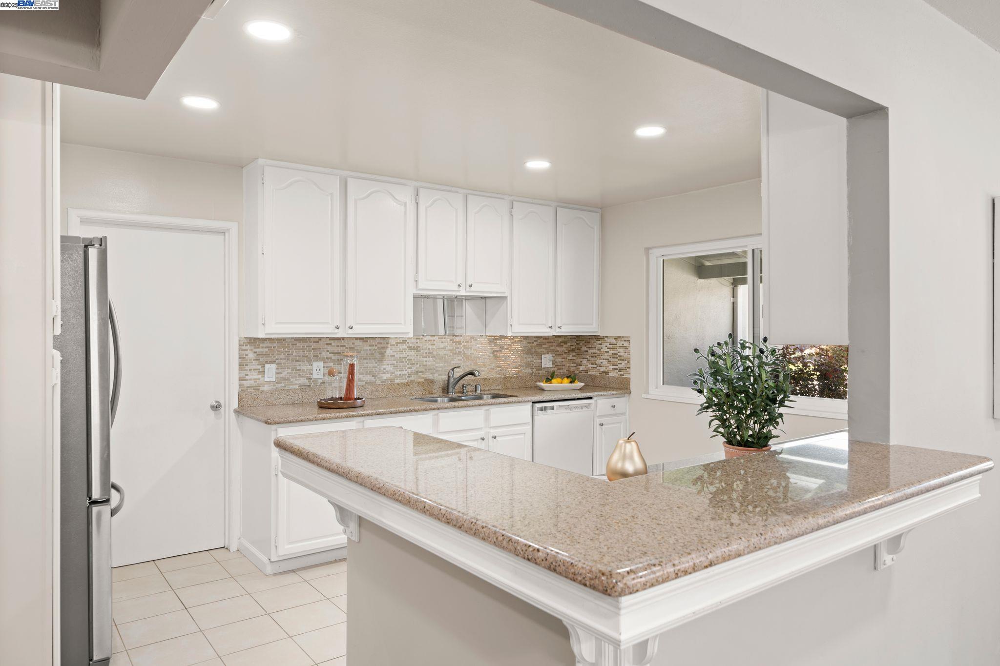 Detail Gallery Image 10 of 33 For 36816 Capistrano Dr, Fremont,  CA 94536 - 4 Beds | 2 Baths