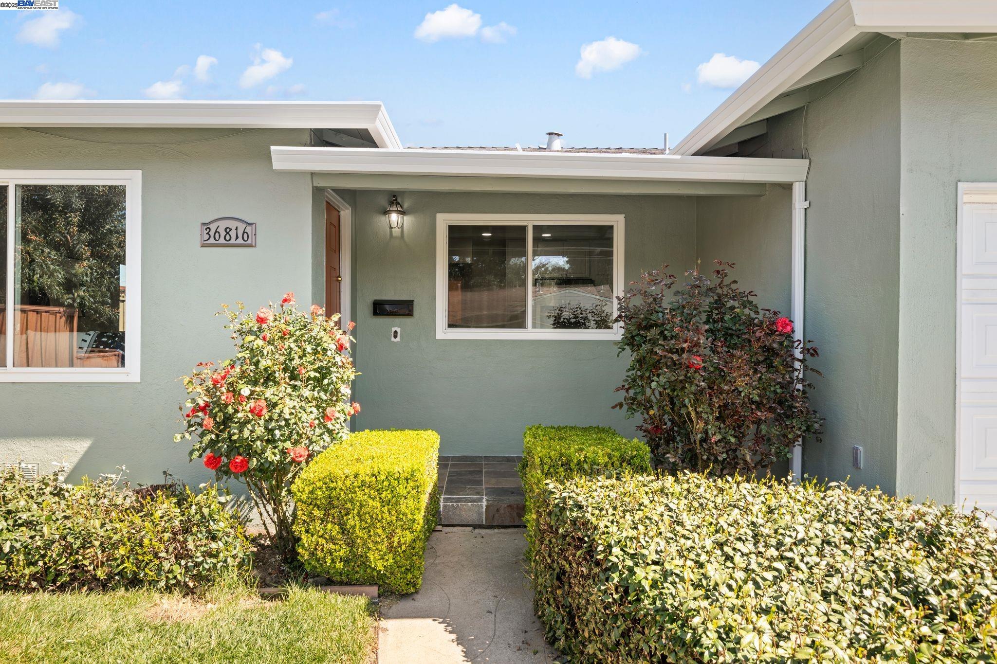 Detail Gallery Image 3 of 33 For 36816 Capistrano Dr, Fremont,  CA 94536 - 4 Beds | 2 Baths