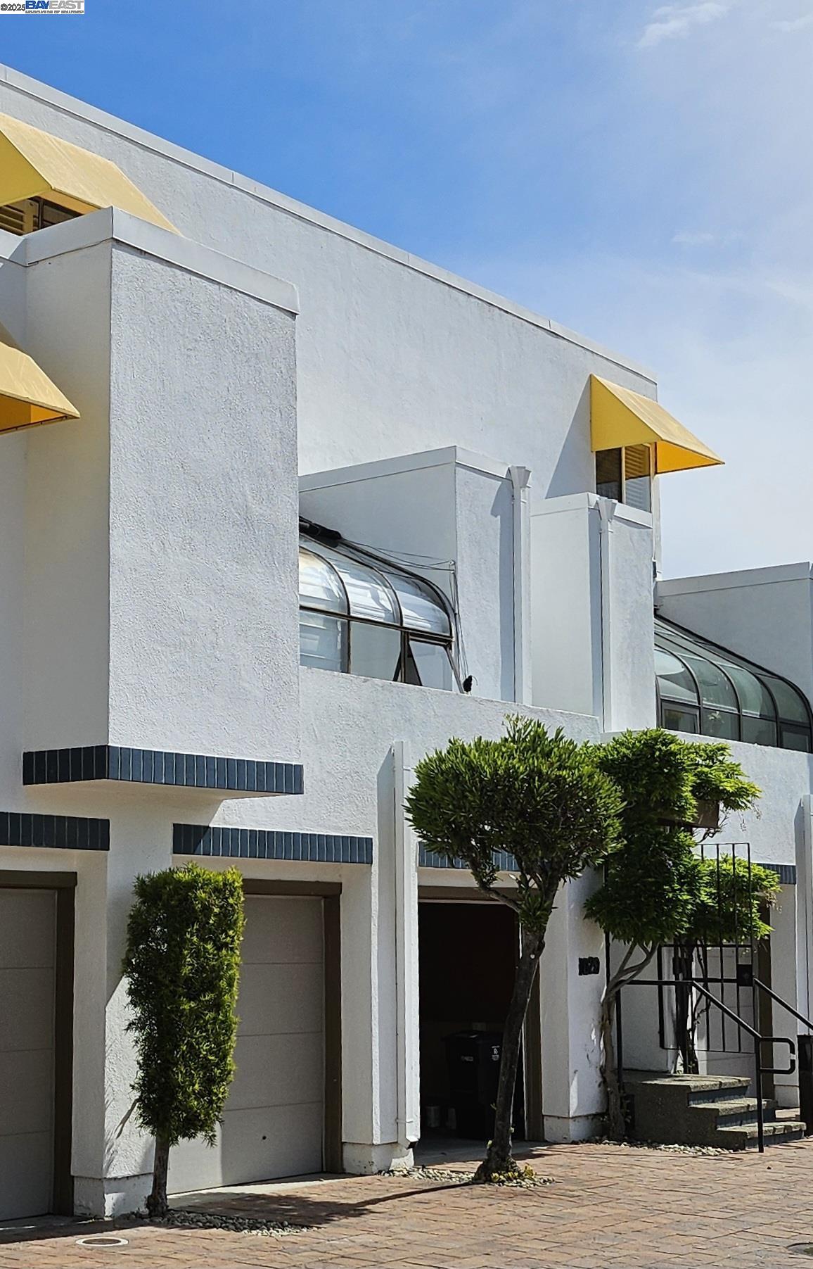 Front Image Thumbnail for BE41101622