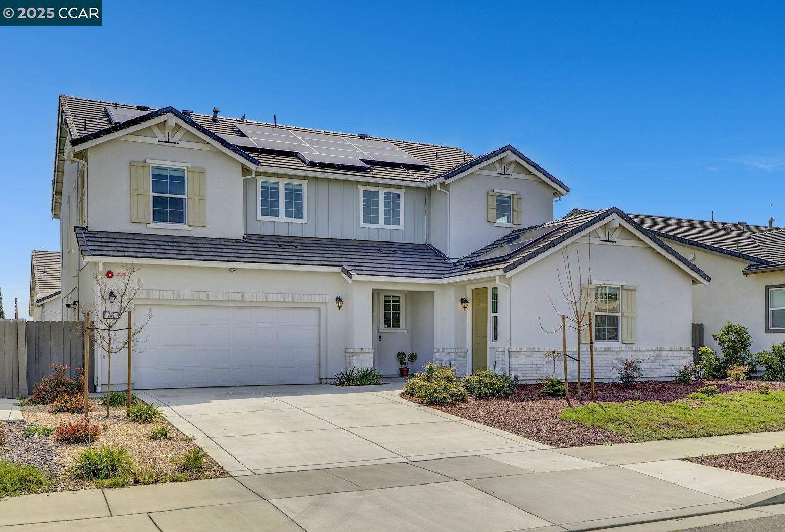 Detail Gallery Image 2 of 56 For 749 Hydrangea Dr, Vacaville,  CA 95687 - 4 Beds | 3/1 Baths