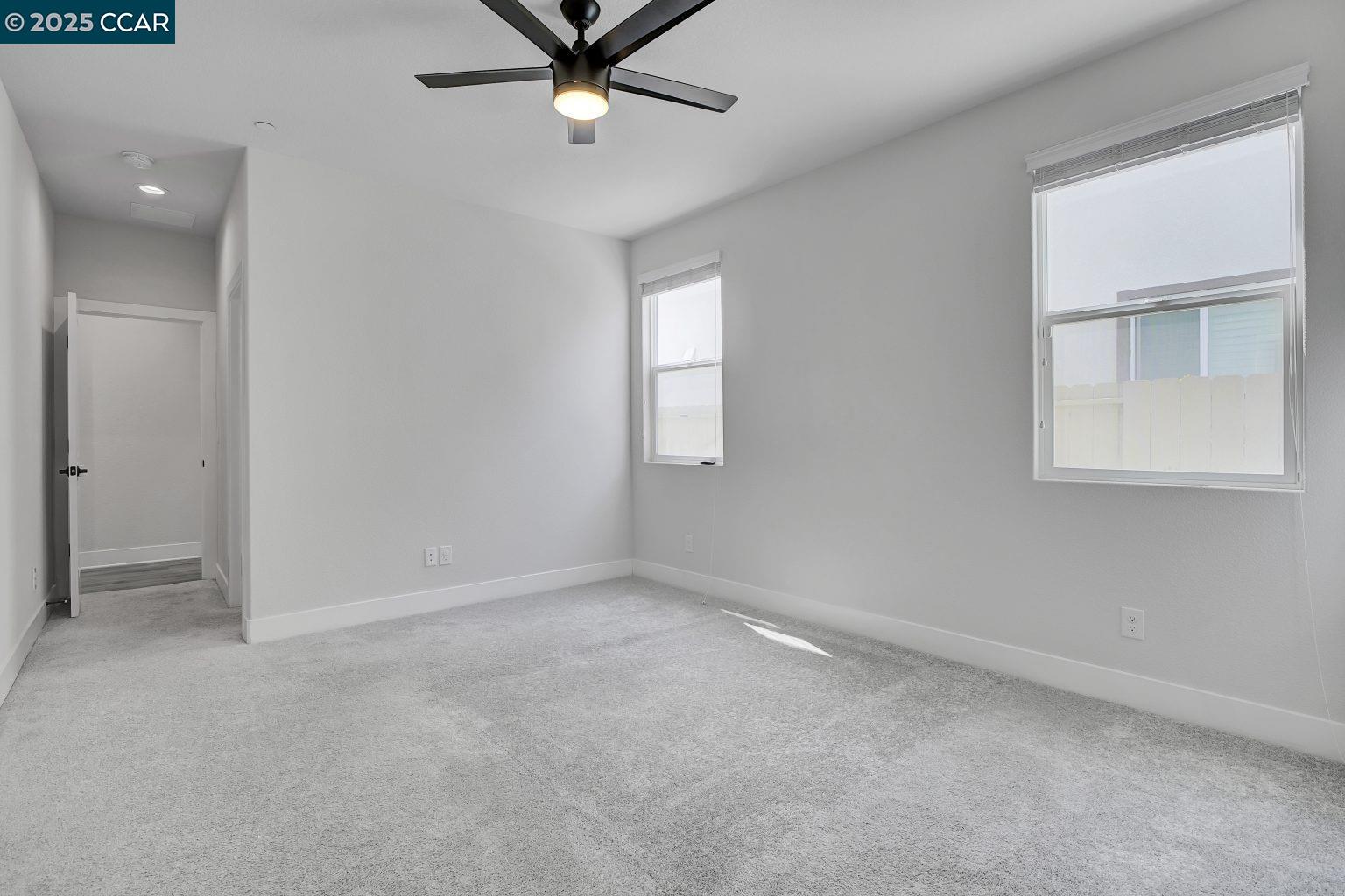 Detail Gallery Image 19 of 56 For 749 Hydrangea Dr, Vacaville,  CA 95687 - 4 Beds | 3/1 Baths
