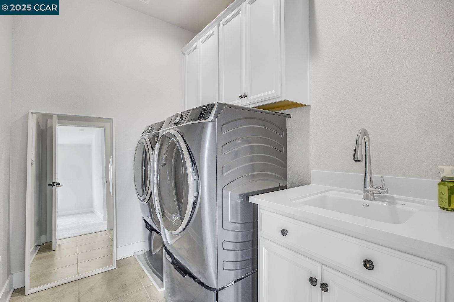 Detail Gallery Image 28 of 56 For 749 Hydrangea Dr, Vacaville,  CA 95687 - 4 Beds | 3/1 Baths