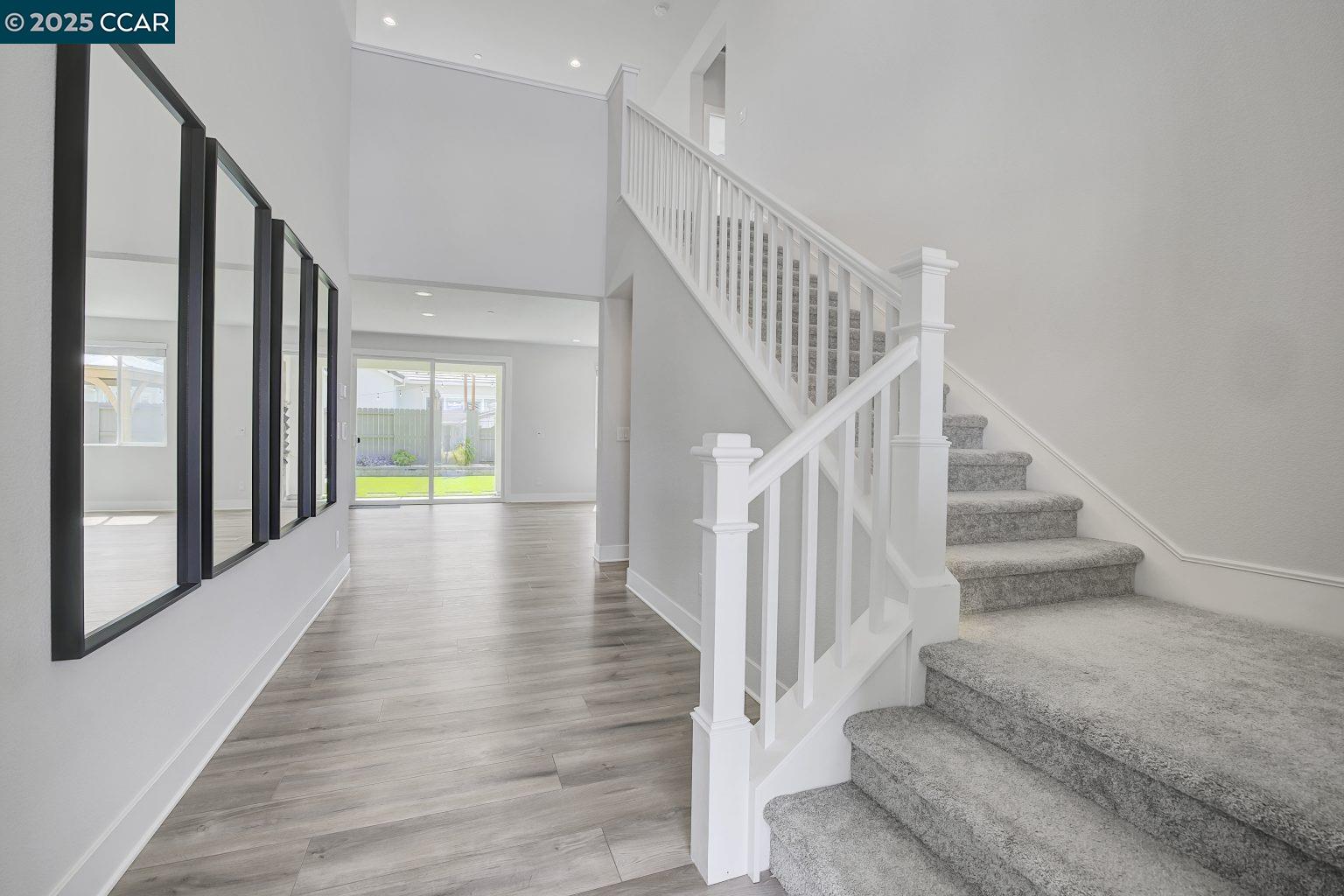 Detail Gallery Image 4 of 56 For 749 Hydrangea Dr, Vacaville,  CA 95687 - 4 Beds | 3/1 Baths