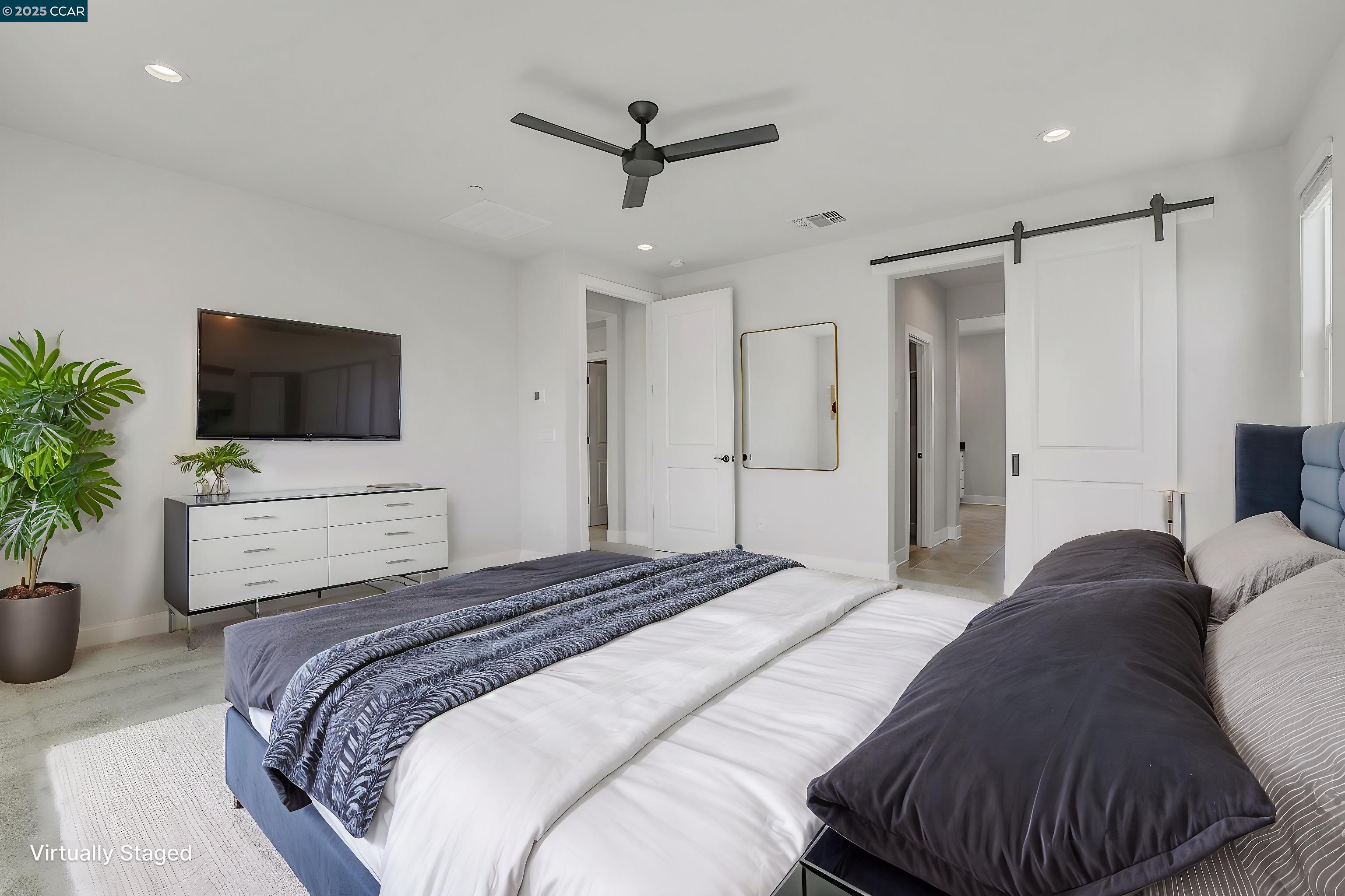 Detail Gallery Image 35 of 56 For 749 Hydrangea Dr, Vacaville,  CA 95687 - 4 Beds | 3/1 Baths