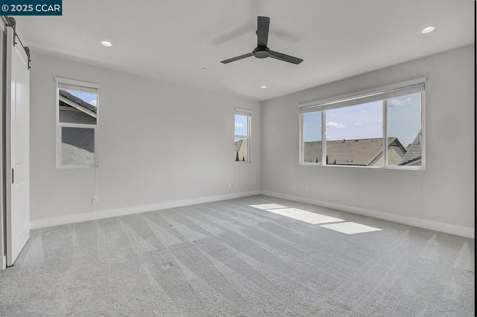 Detail Gallery Image 36 of 56 For 749 Hydrangea Dr, Vacaville,  CA 95687 - 4 Beds | 3/1 Baths