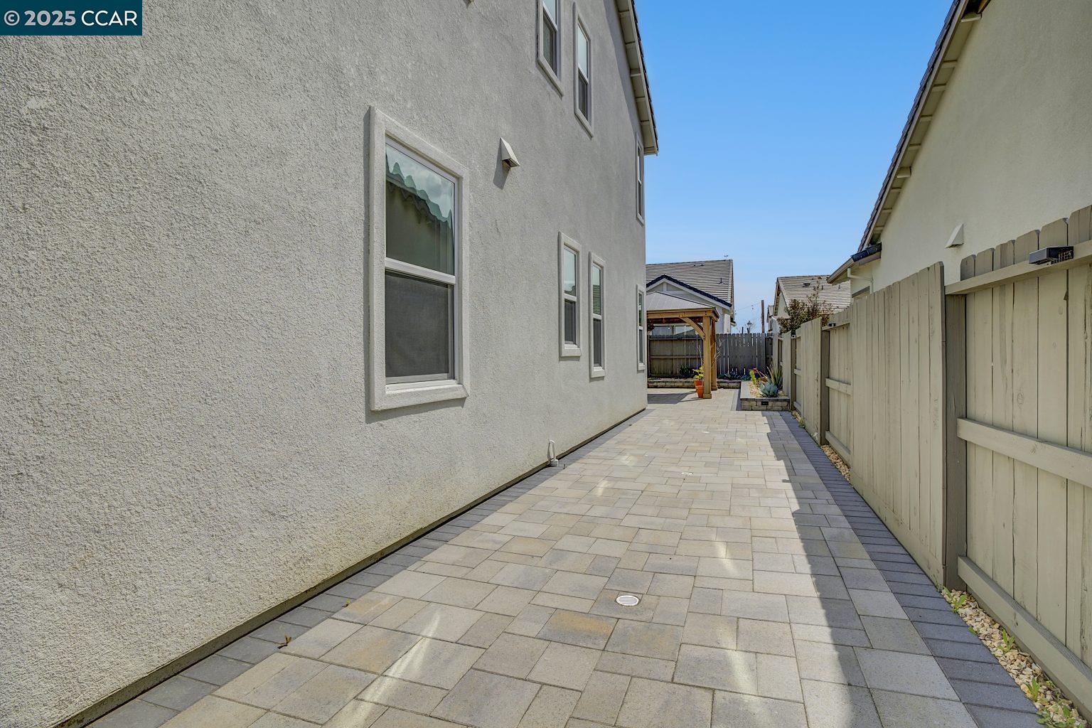 Detail Gallery Image 48 of 56 For 749 Hydrangea Dr, Vacaville,  CA 95687 - 4 Beds | 3/1 Baths