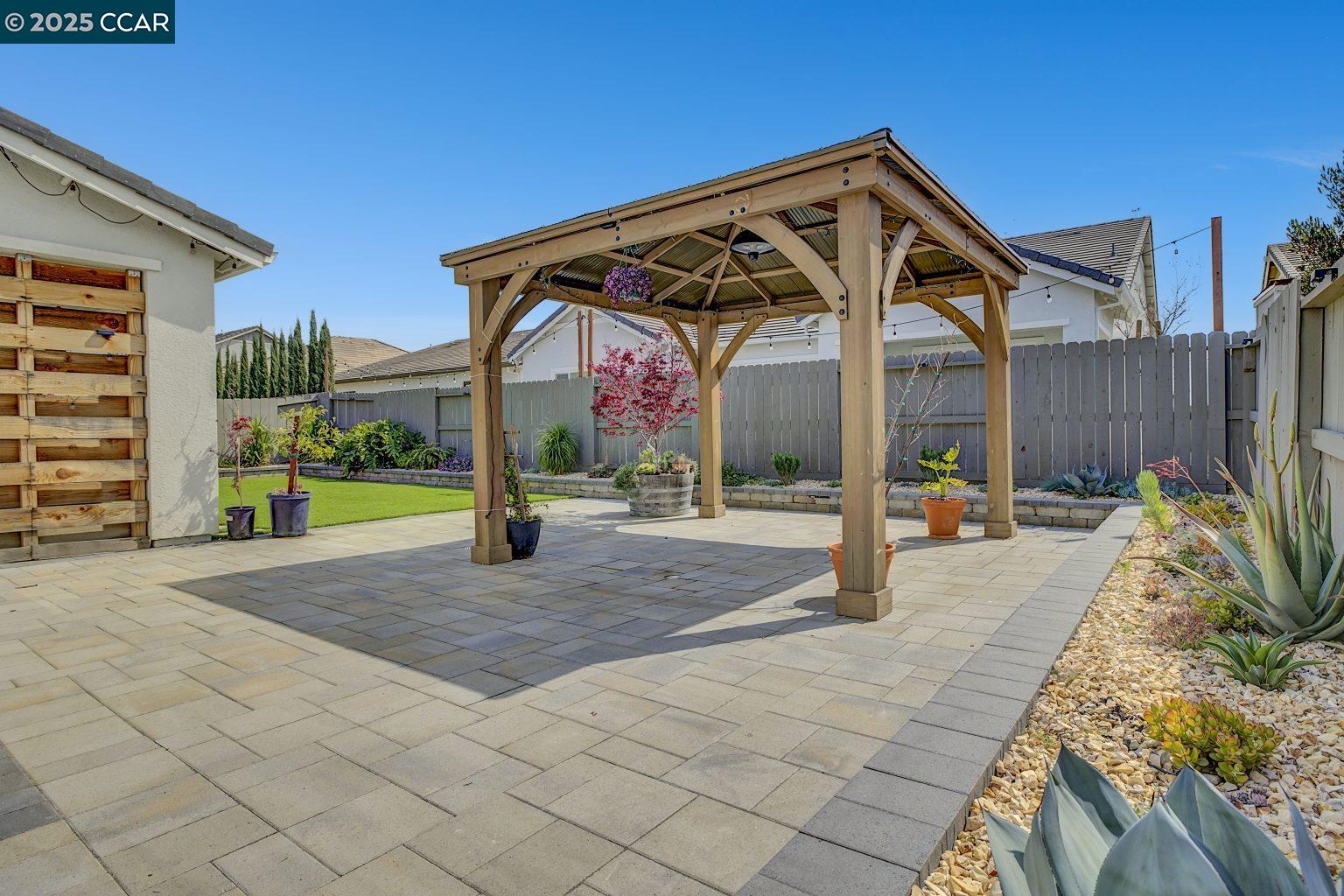 Detail Gallery Image 49 of 56 For 749 Hydrangea Dr, Vacaville,  CA 95687 - 4 Beds | 3/1 Baths