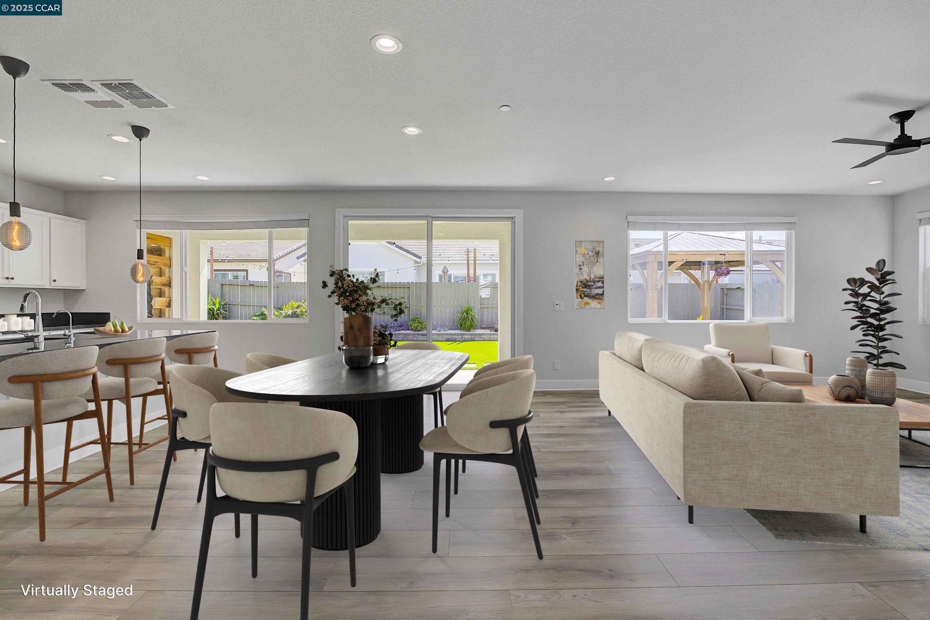 Detail Gallery Image 6 of 56 For 749 Hydrangea Dr, Vacaville,  CA 95687 - 4 Beds | 3/1 Baths