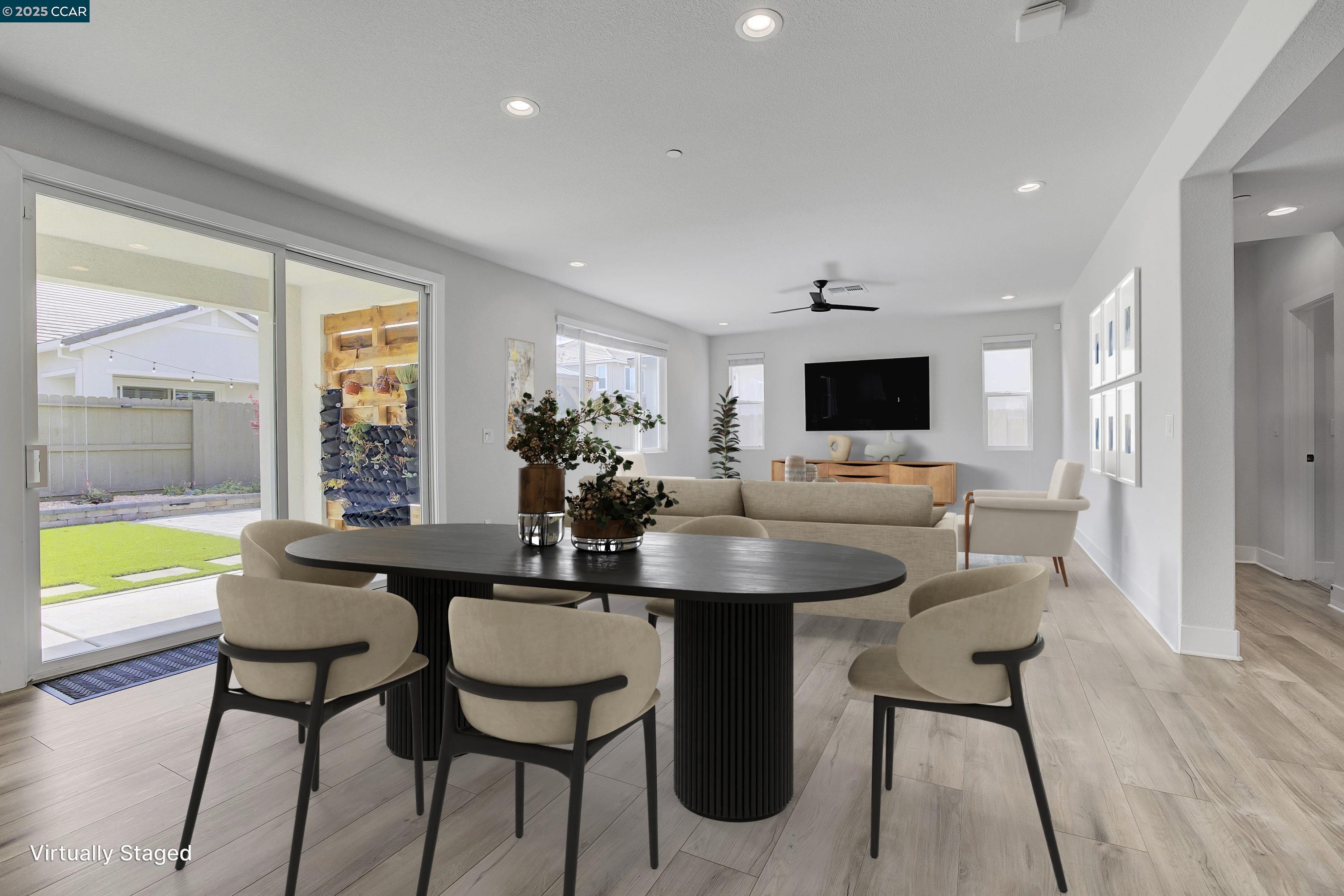 Detail Gallery Image 7 of 56 For 749 Hydrangea Dr, Vacaville,  CA 95687 - 4 Beds | 3/1 Baths