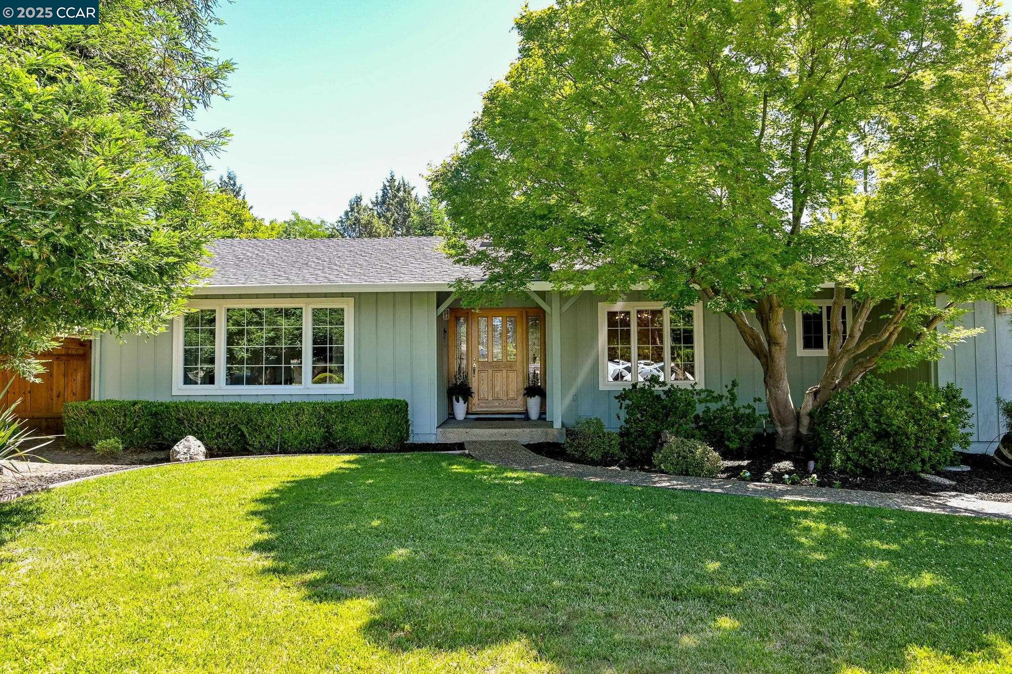 Detail Gallery Image 1 of 1 For 722 Hazelwood Dr, Walnut Creek,  CA 94596 - 4 Beds | 2/1 Baths