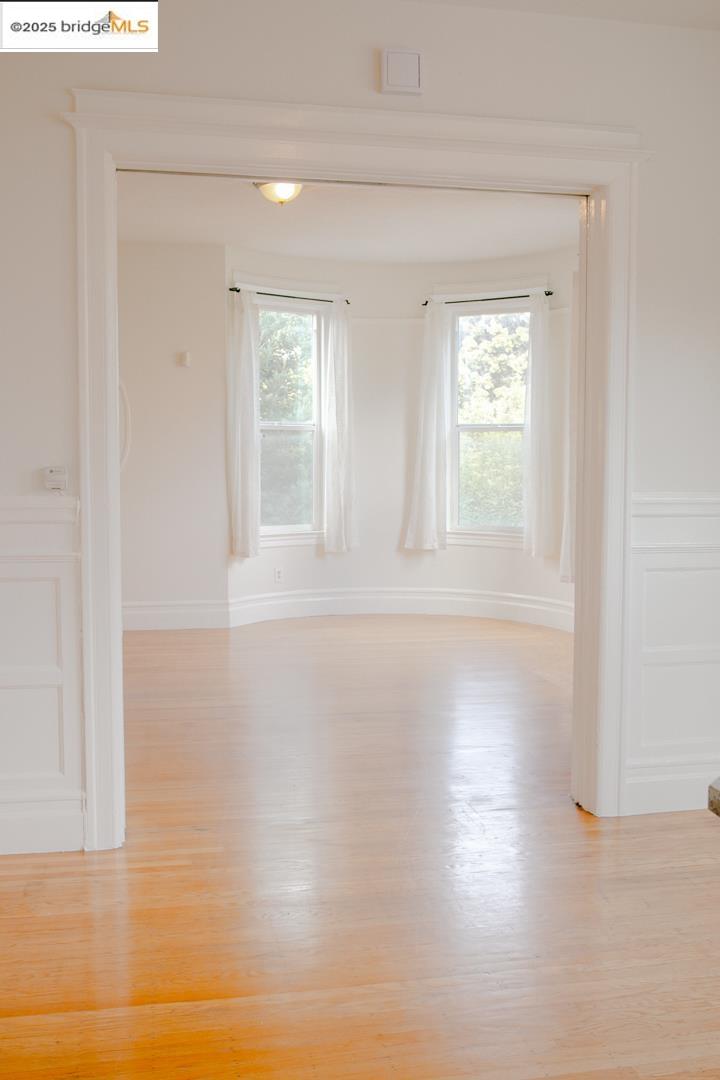 1175 12th St., Oakland, California 94607, 3 Bedrooms Bedrooms, 6 Rooms Rooms,2 BathroomsBathrooms,Residential Lease,For Rent,1175 12th St.,41101626