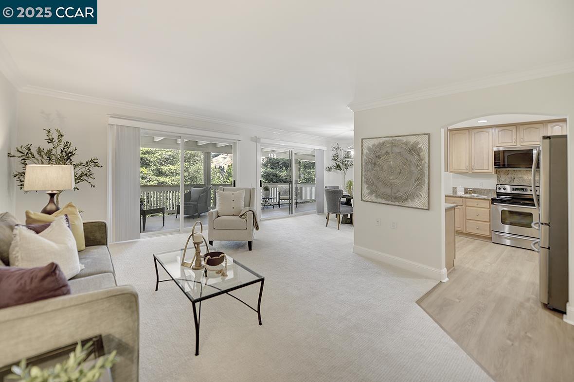 Detail Gallery Image 1 of 1 For 1400 Ptarmigan Dr #11,  Walnut Creek,  CA 94595 - 2 Beds | 2 Baths
