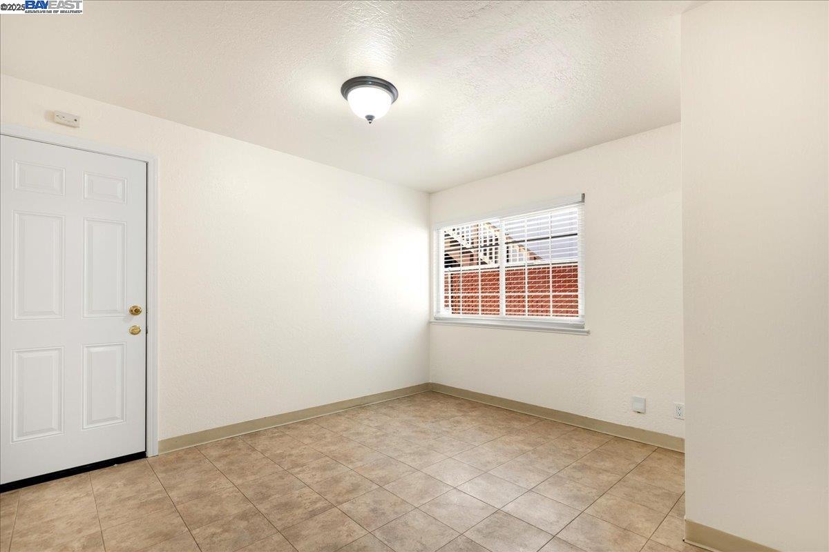 Detail Gallery Image 19 of 19 For 21585 Montgomery St, Hayward,  CA 94541 - – Beds | – Baths