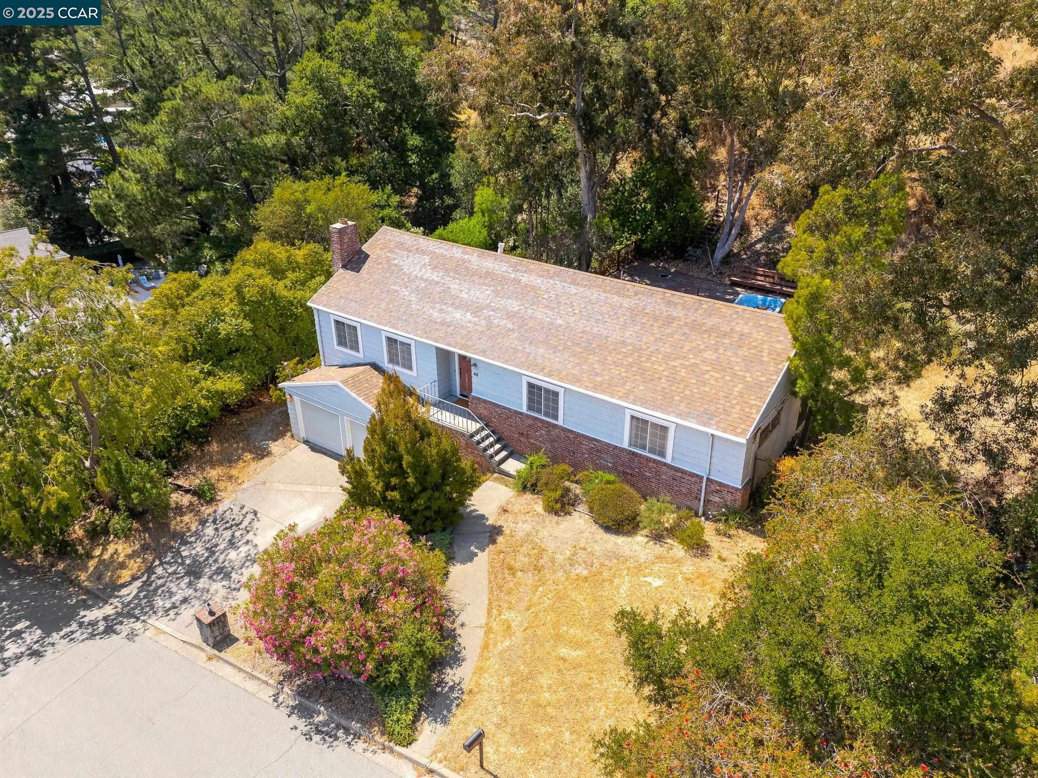 Detail Gallery Image 24 of 27 For 45 La Salle Dr, Moraga,  CA 94556 - 3 Beds | 2 Baths
