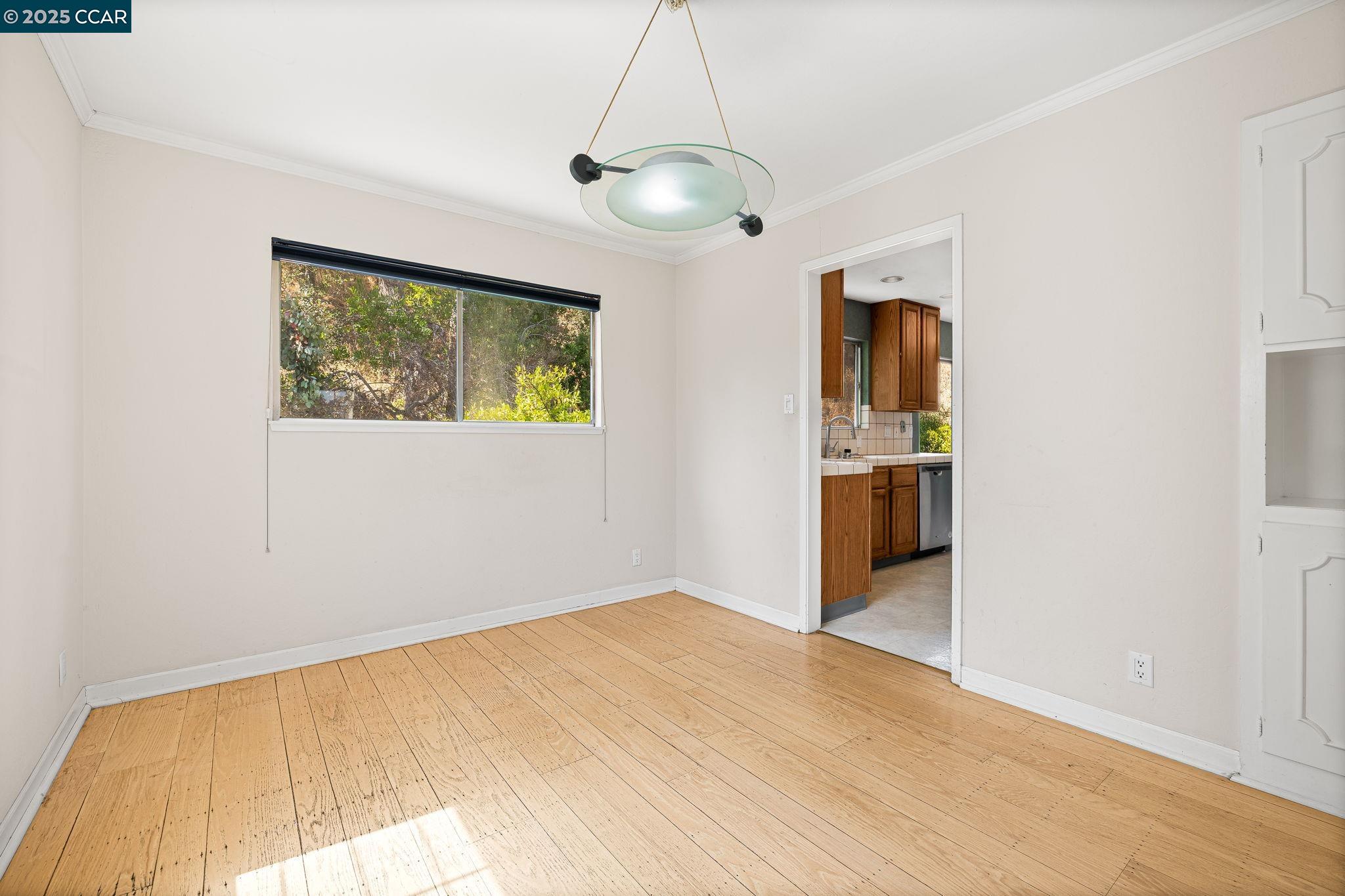 Detail Gallery Image 4 of 27 For 45 La Salle Dr, Moraga,  CA 94556 - 3 Beds | 2 Baths