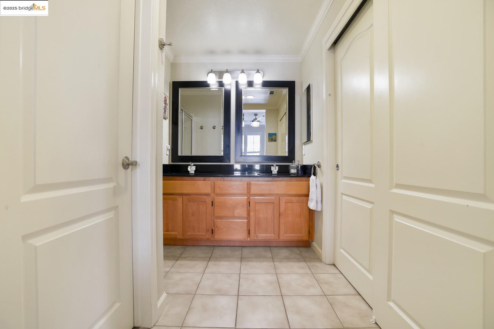 Detail Gallery Image 21 of 45 For 10859 Packard St #155,  Oakland,  CA 94603 - 2 Beds | 2/1 Baths