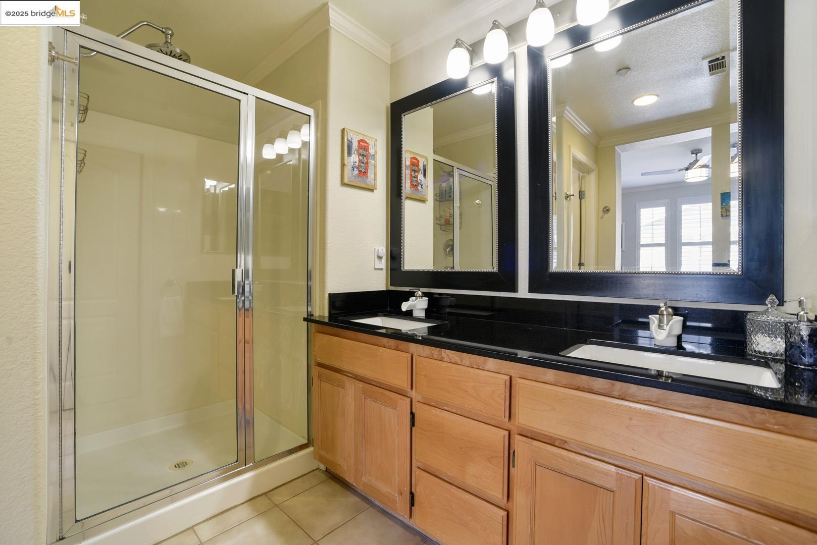 Detail Gallery Image 22 of 45 For 10859 Packard St #155,  Oakland,  CA 94603 - 2 Beds | 2/1 Baths