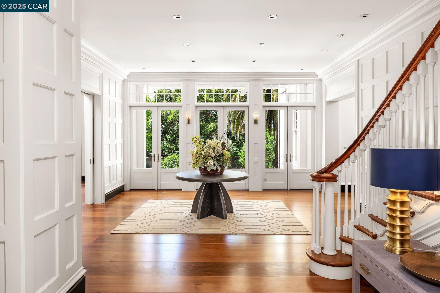 Detail Gallery Image 5 of 39 For 25 Crocker Ave, Piedmont,  CA 94611 - 8 Beds | 7/2 Baths