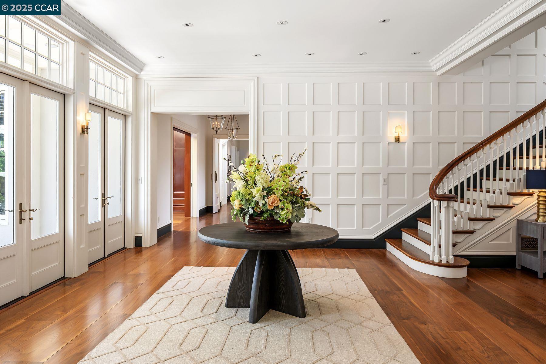 Detail Gallery Image 6 of 39 For 25 Crocker Ave, Piedmont,  CA 94611 - 8 Beds | 7/2 Baths