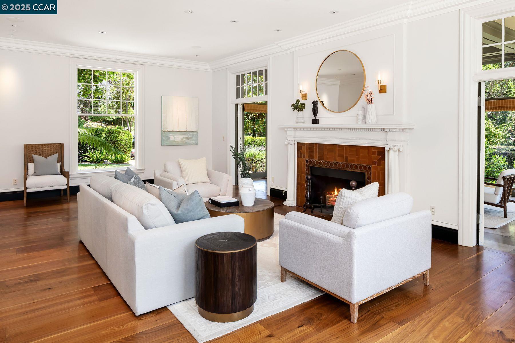 Detail Gallery Image 7 of 39 For 25 Crocker Ave, Piedmont,  CA 94611 - 8 Beds | 7/2 Baths