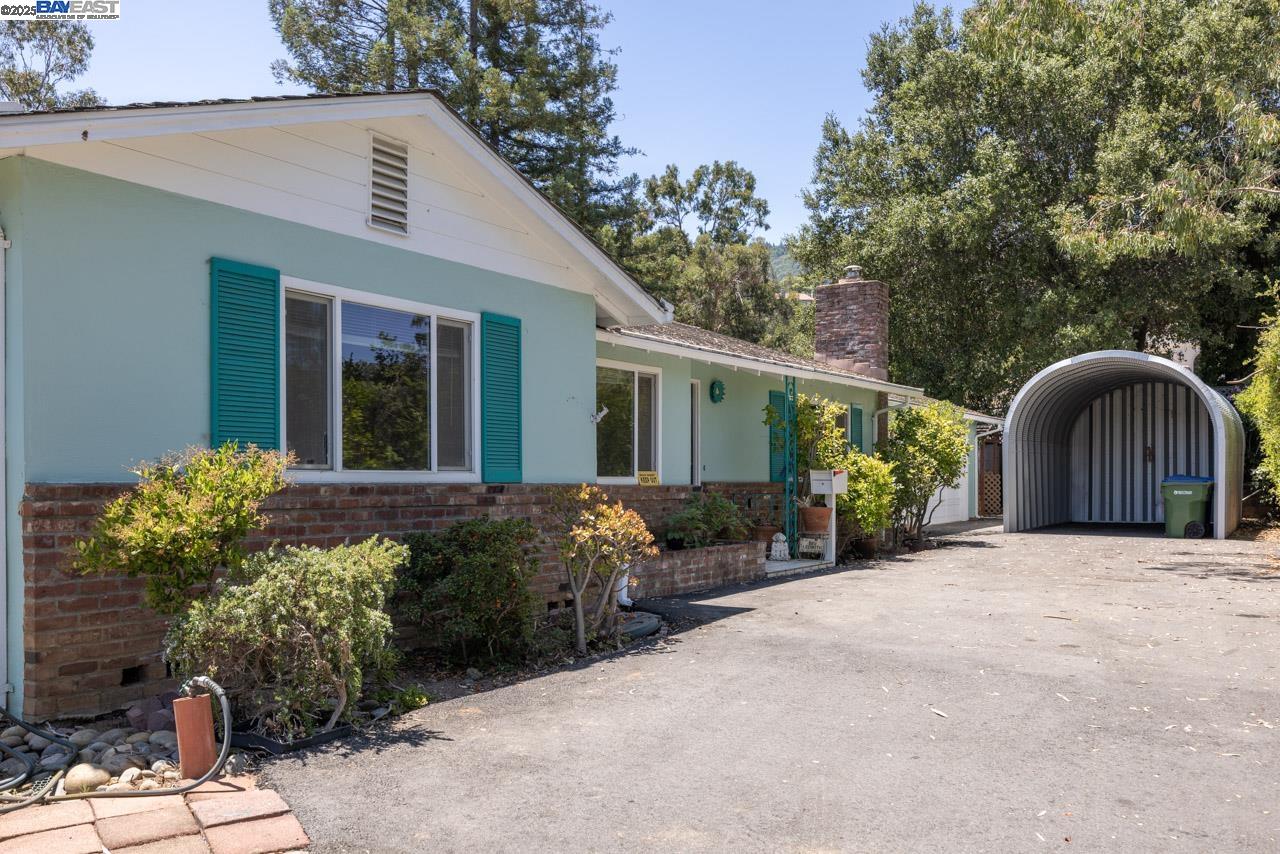 Detail Gallery Image 2 of 36 For 19394 Bainter Ave, Los Gatos,  CA 95030 - 3 Beds | 2 Baths
