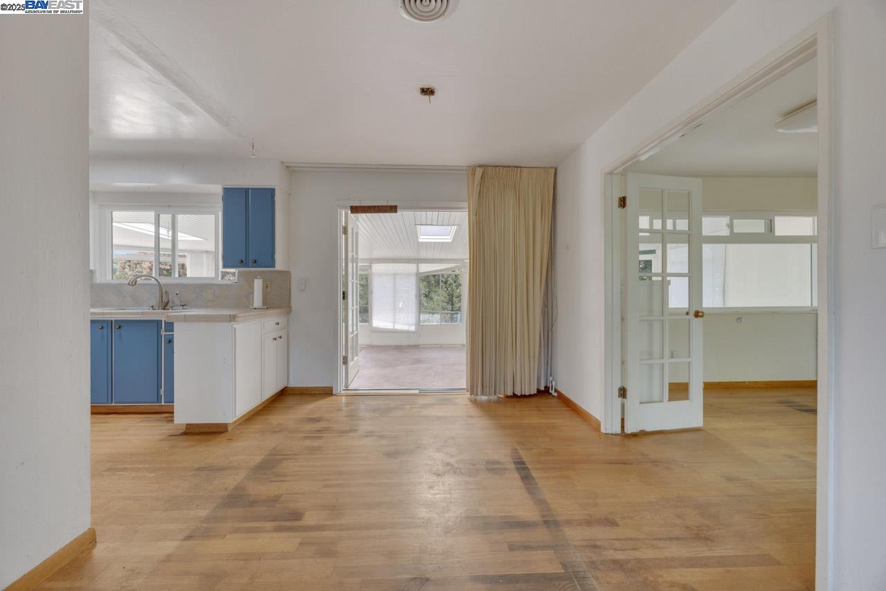 Detail Gallery Image 18 of 36 For 19394 Bainter Ave, Los Gatos,  CA 95030 - 3 Beds | 2 Baths