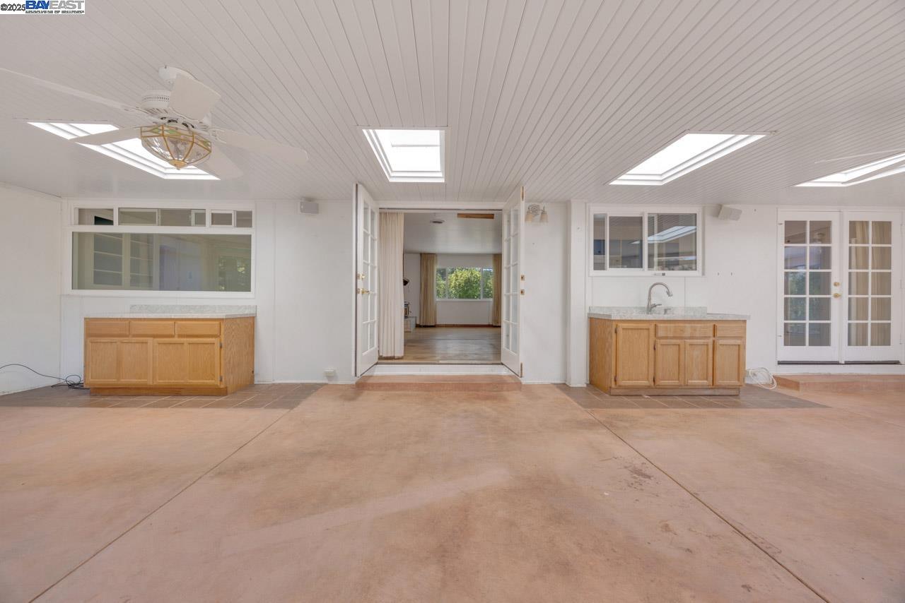 Detail Gallery Image 23 of 36 For 19394 Bainter Ave, Los Gatos,  CA 95030 - 3 Beds | 2 Baths