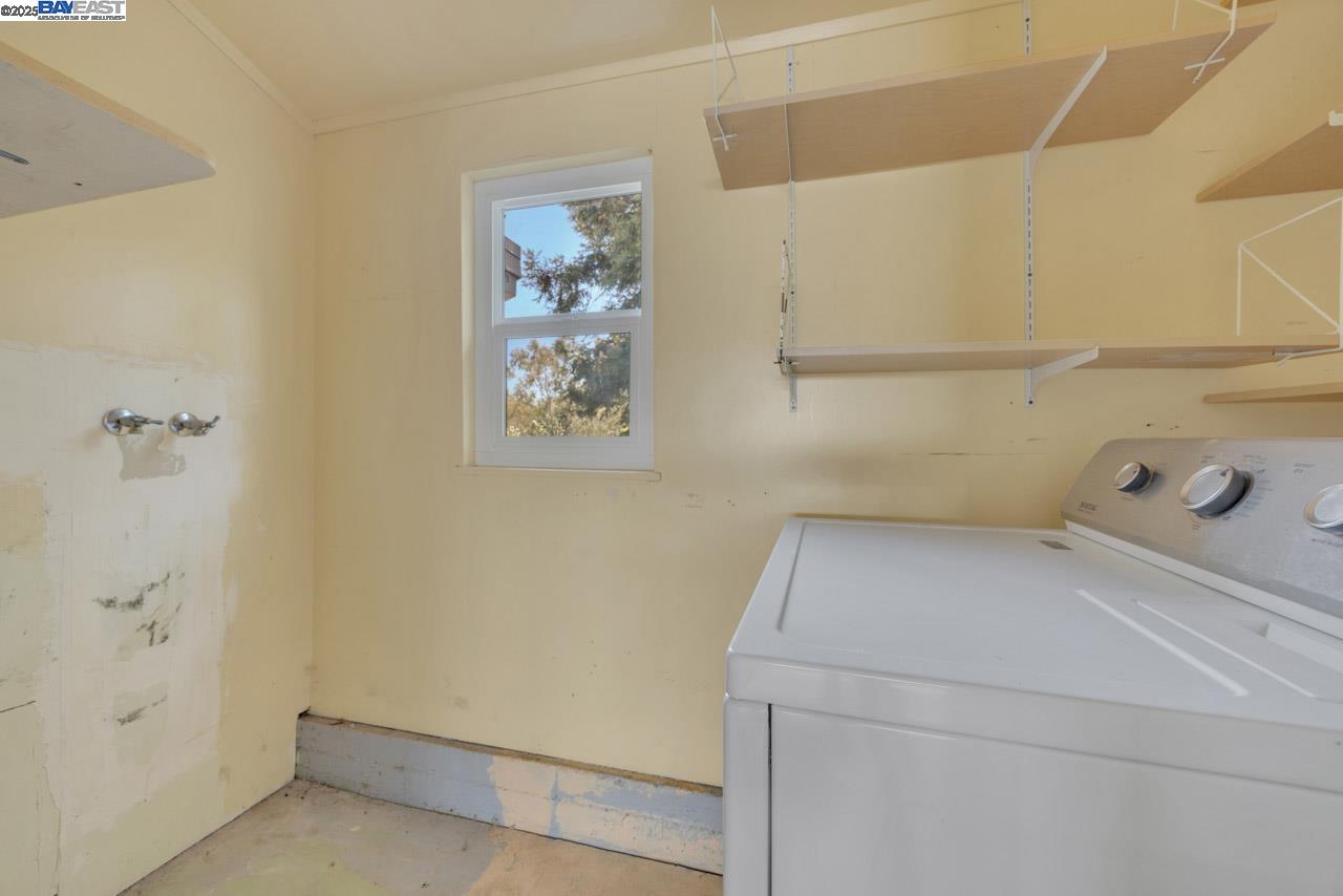 Detail Gallery Image 27 of 36 For 19394 Bainter Ave, Los Gatos,  CA 95030 - 3 Beds | 2 Baths