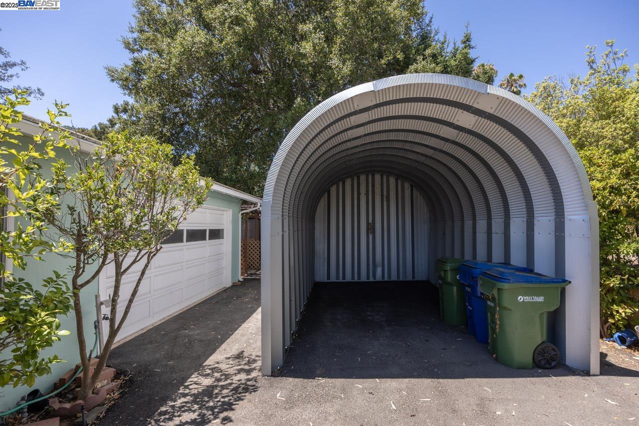 Detail Gallery Image 4 of 36 For 19394 Bainter Ave, Los Gatos,  CA 95030 - 3 Beds | 2 Baths