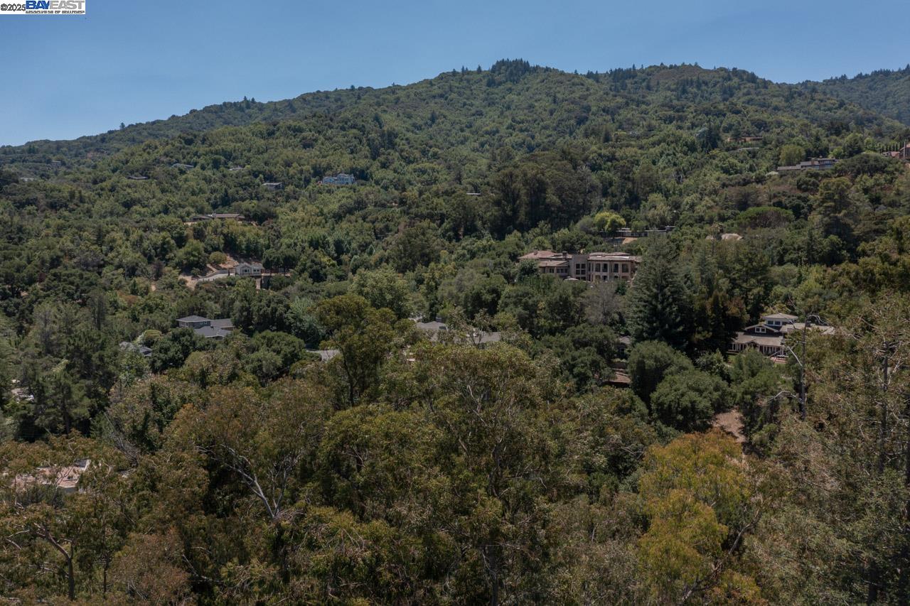 Detail Gallery Image 32 of 36 For 19394 Bainter Ave, Los Gatos,  CA 95030 - 3 Beds | 2 Baths