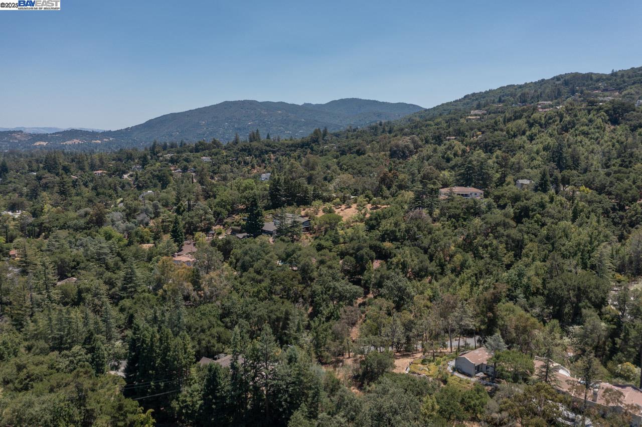 Detail Gallery Image 35 of 36 For 19394 Bainter Ave, Los Gatos,  CA 95030 - 3 Beds | 2 Baths