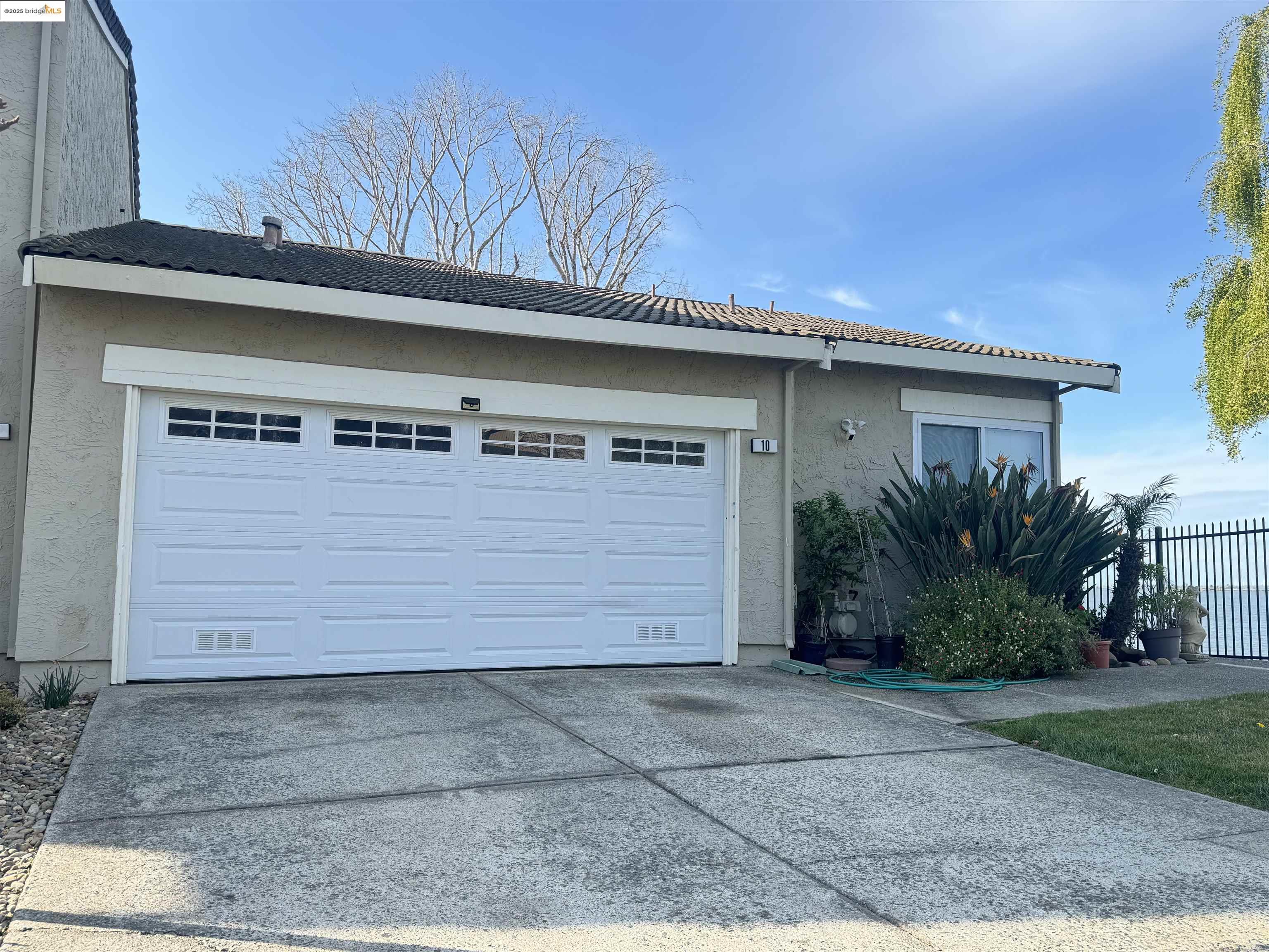 10 Sea Point Way, Pittsburg, California 94565, 3 Bedrooms Bedrooms, 7 Rooms Rooms,2 BathroomsBathrooms,Residential Lease,For Rent,10 Sea Point Way,41101646