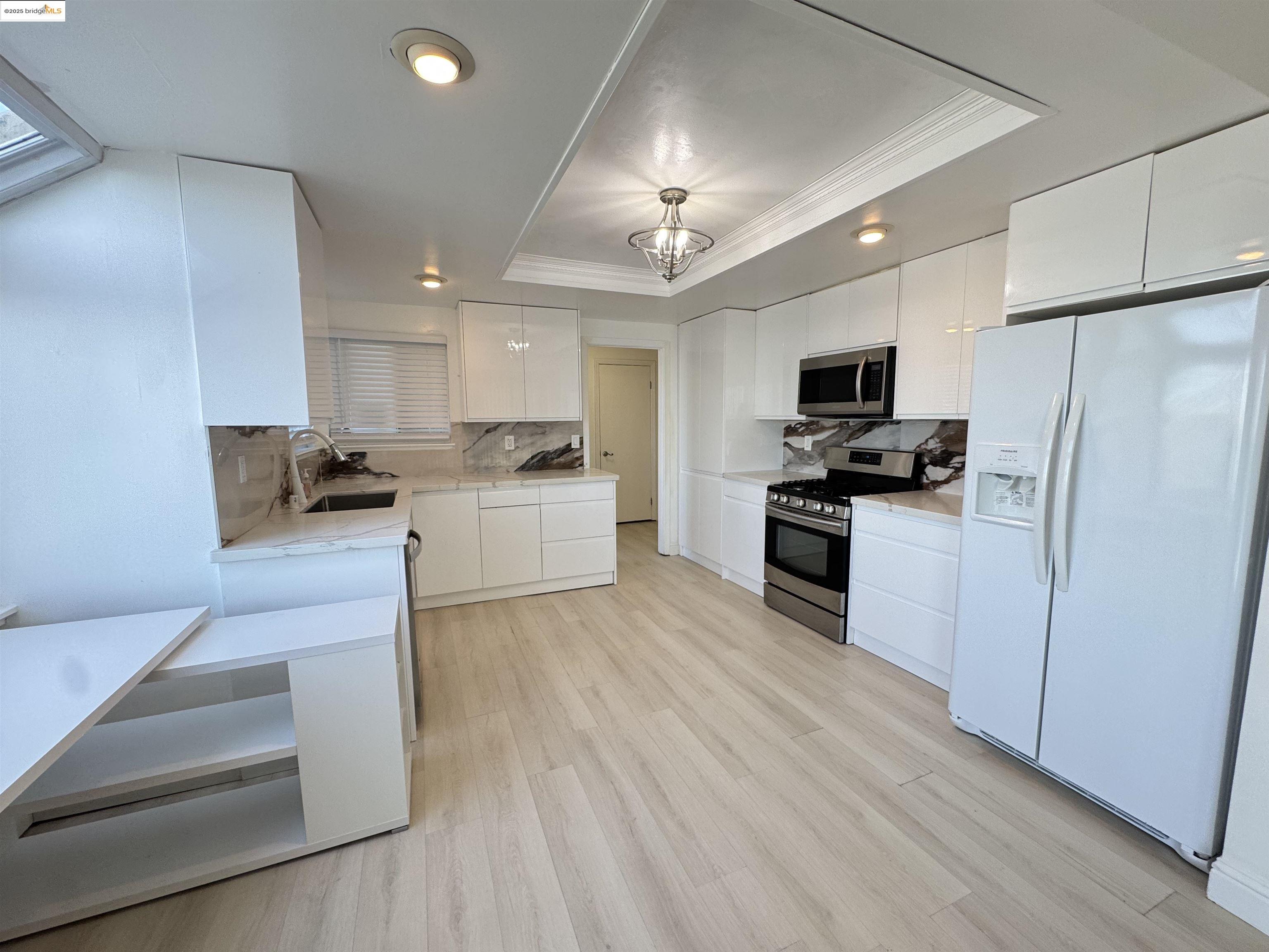 10 Sea Point Way, Pittsburg, California 94565, 3 Bedrooms Bedrooms, 7 Rooms Rooms,2 BathroomsBathrooms,Residential Lease,For Rent,10 Sea Point Way,41101646
