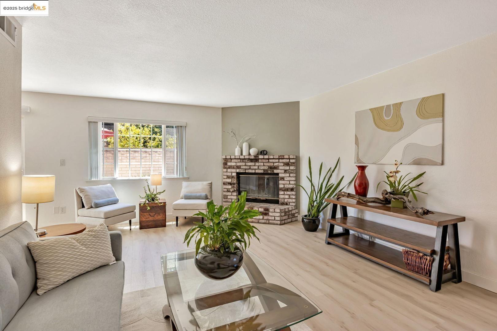 Photo #6: 41101650 Listing 