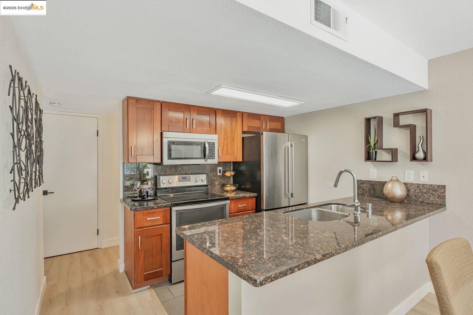 Photo #9: 41101650 Listing: Photo #9
