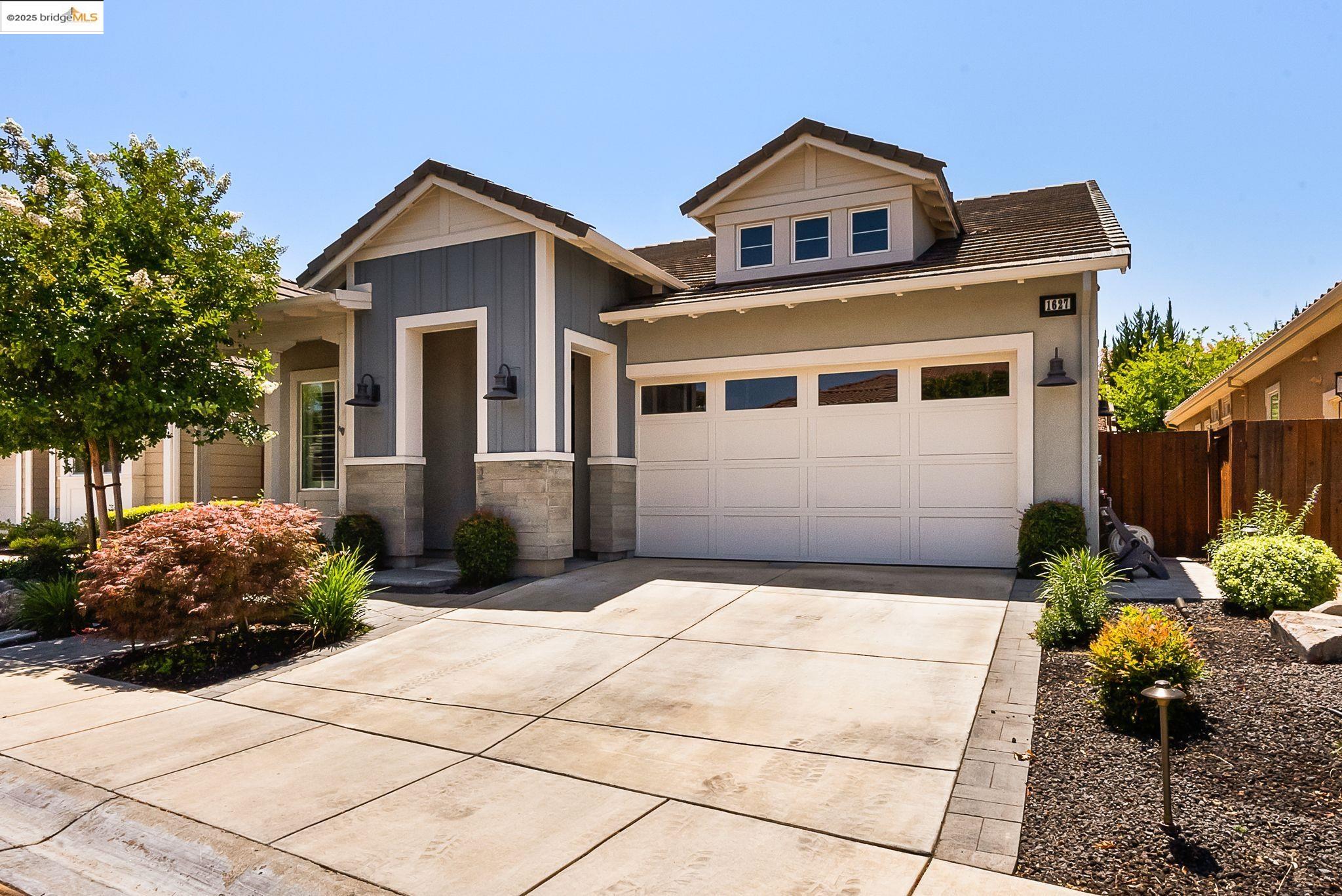 Detail Gallery Image 2 of 34 For 1627 Healing Rock Ct, Brentwood,  CA 94513 - 2 Beds | 2 Baths