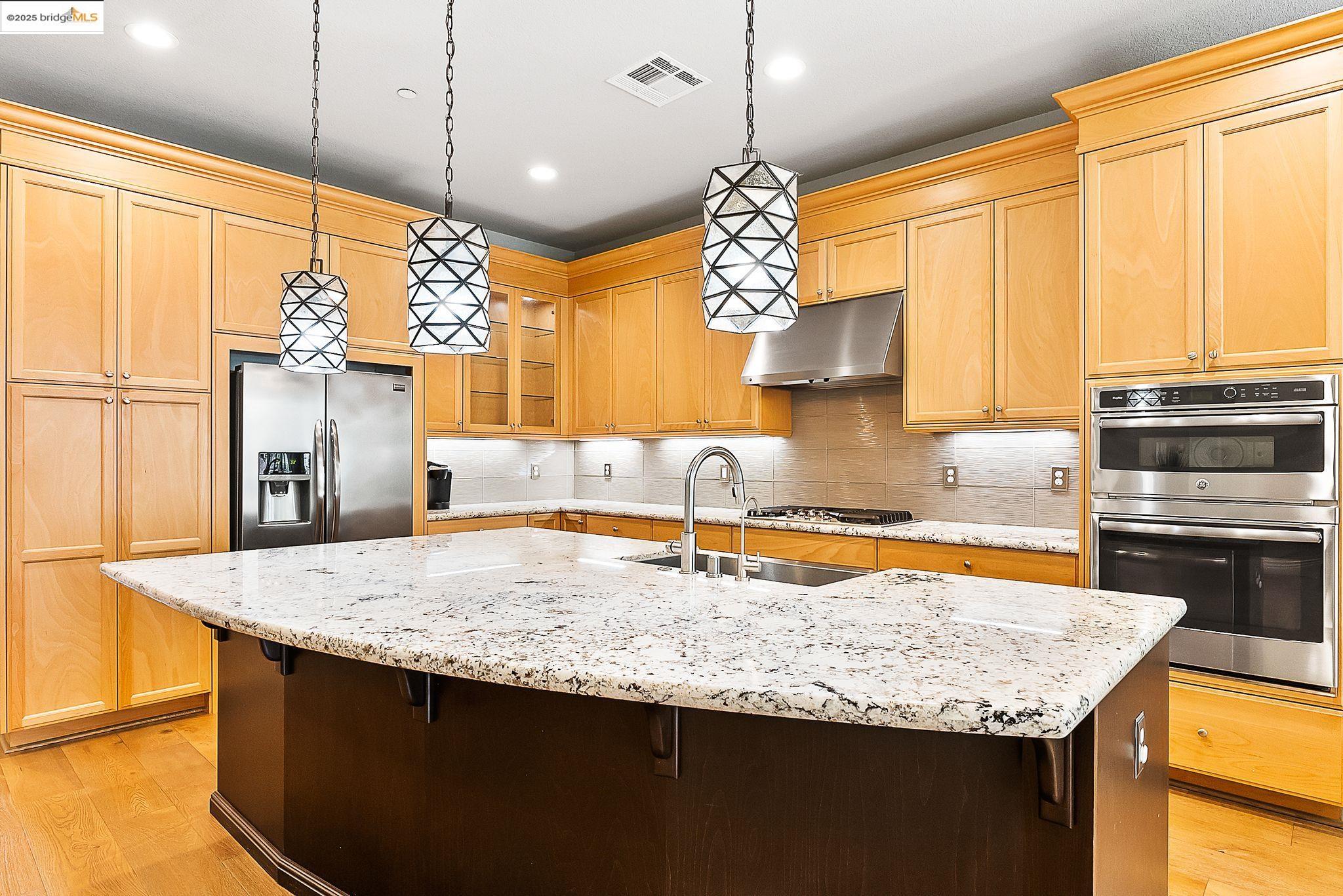 Detail Gallery Image 11 of 34 For 1627 Healing Rock Ct, Brentwood,  CA 94513 - 2 Beds | 2 Baths