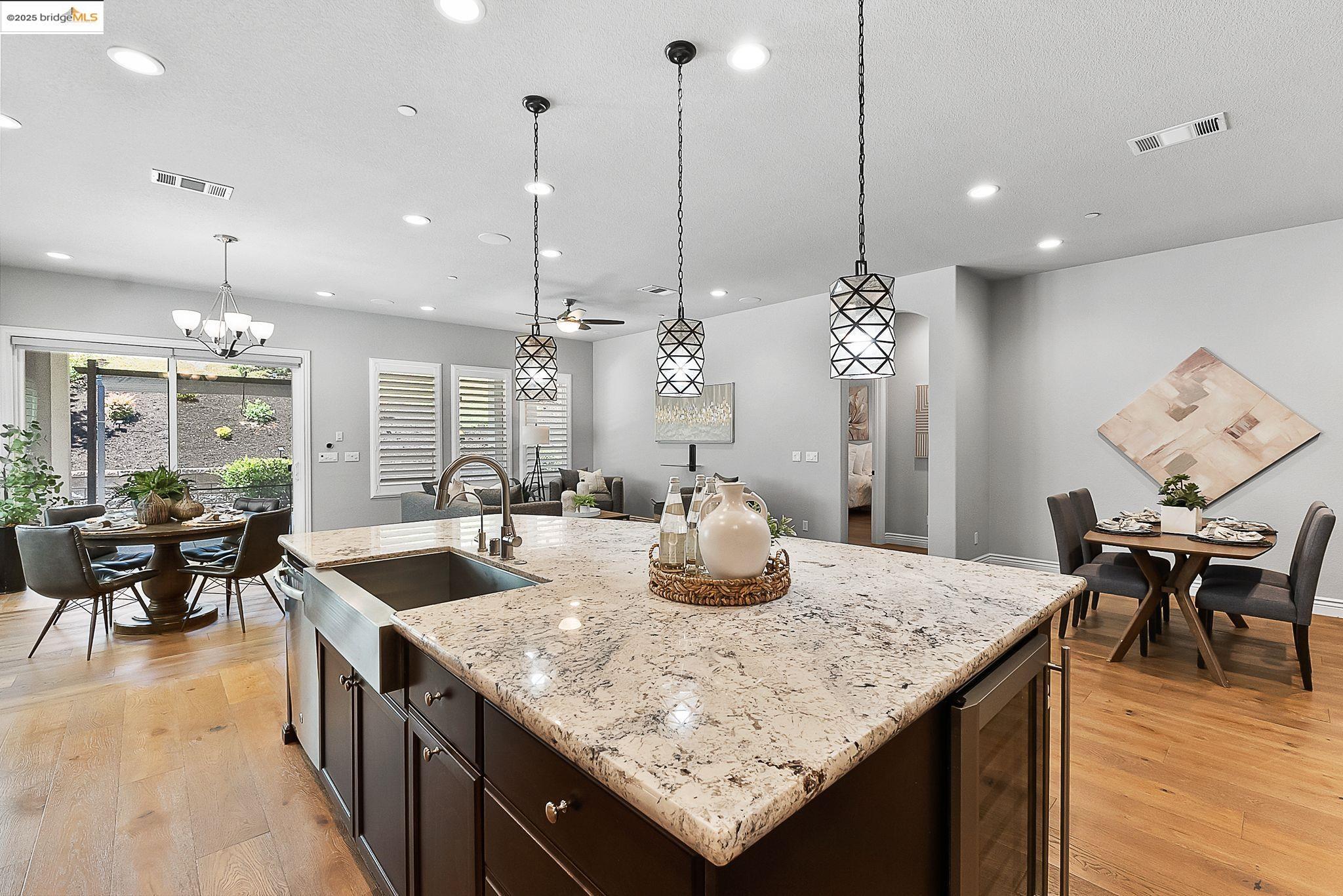 Detail Gallery Image 11 of 35 For 1627 Healing Rock Ct, Brentwood,  CA 94513 - 2 Beds | 2 Baths
